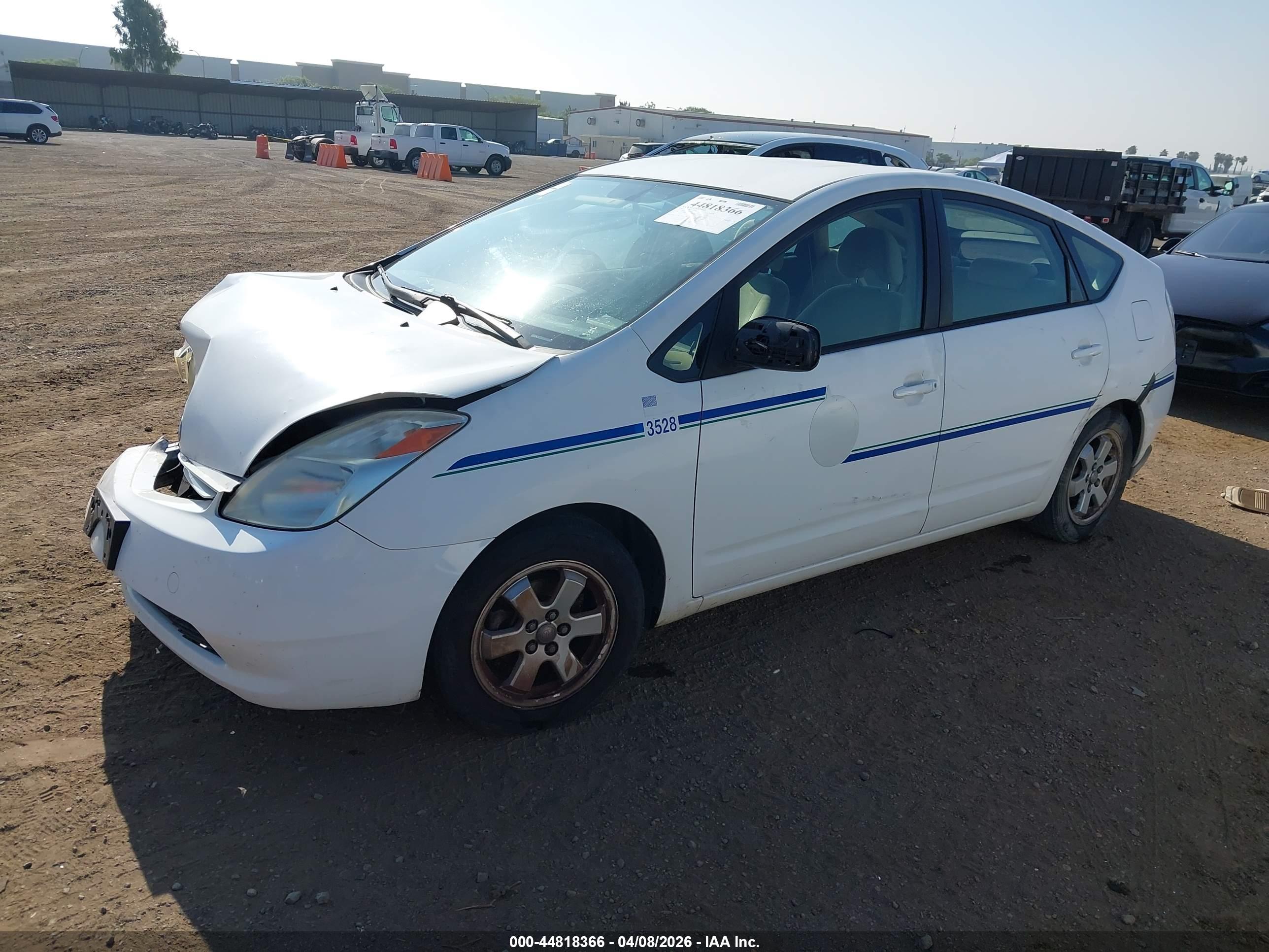 TOYOTA PRIUS image 2