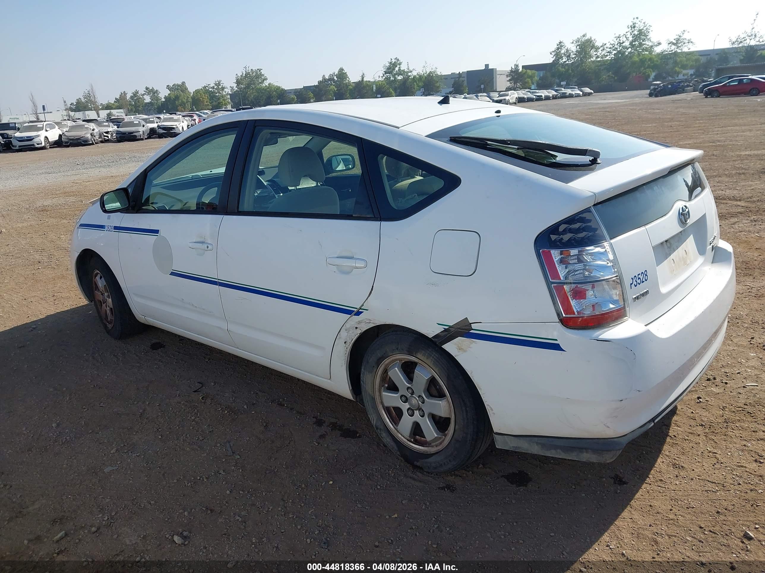 TOYOTA PRIUS image 3