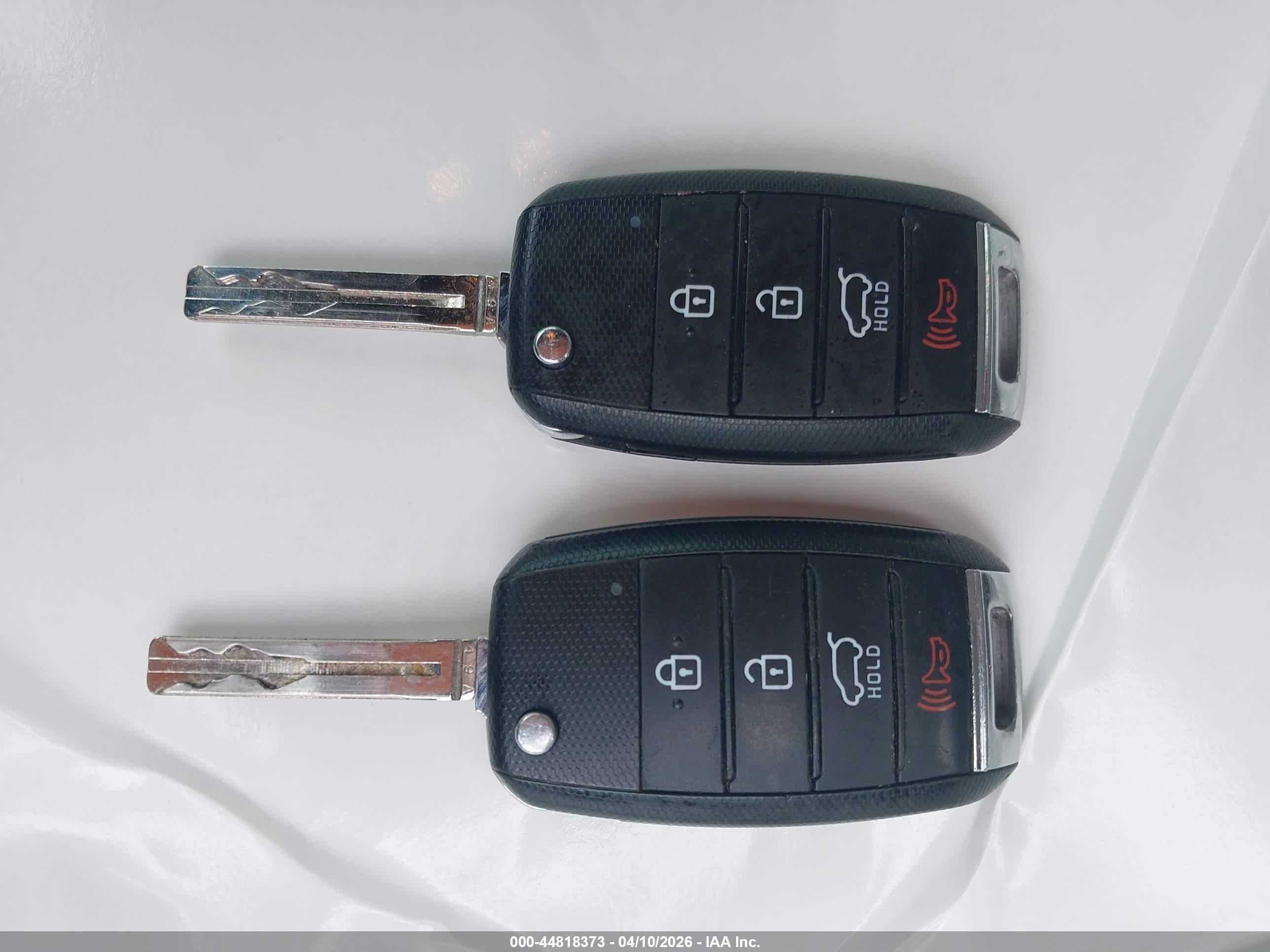 KIA SPORTAGE image 11