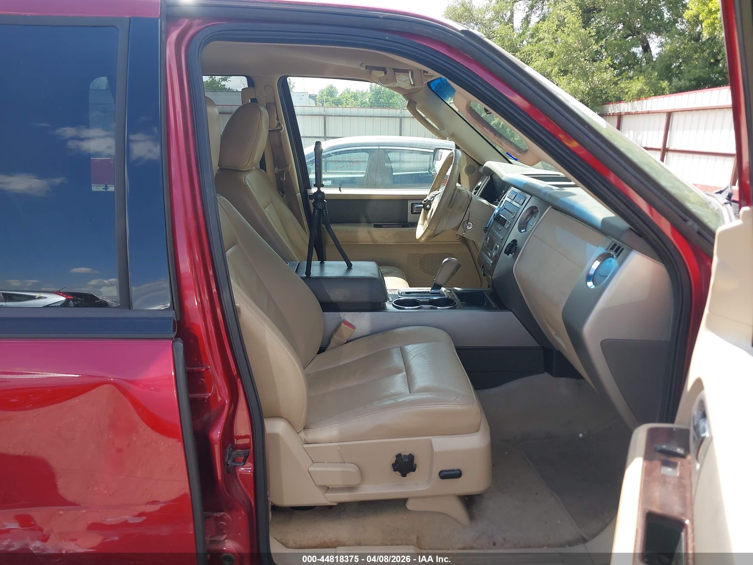 FORD EXPEDITION image 5