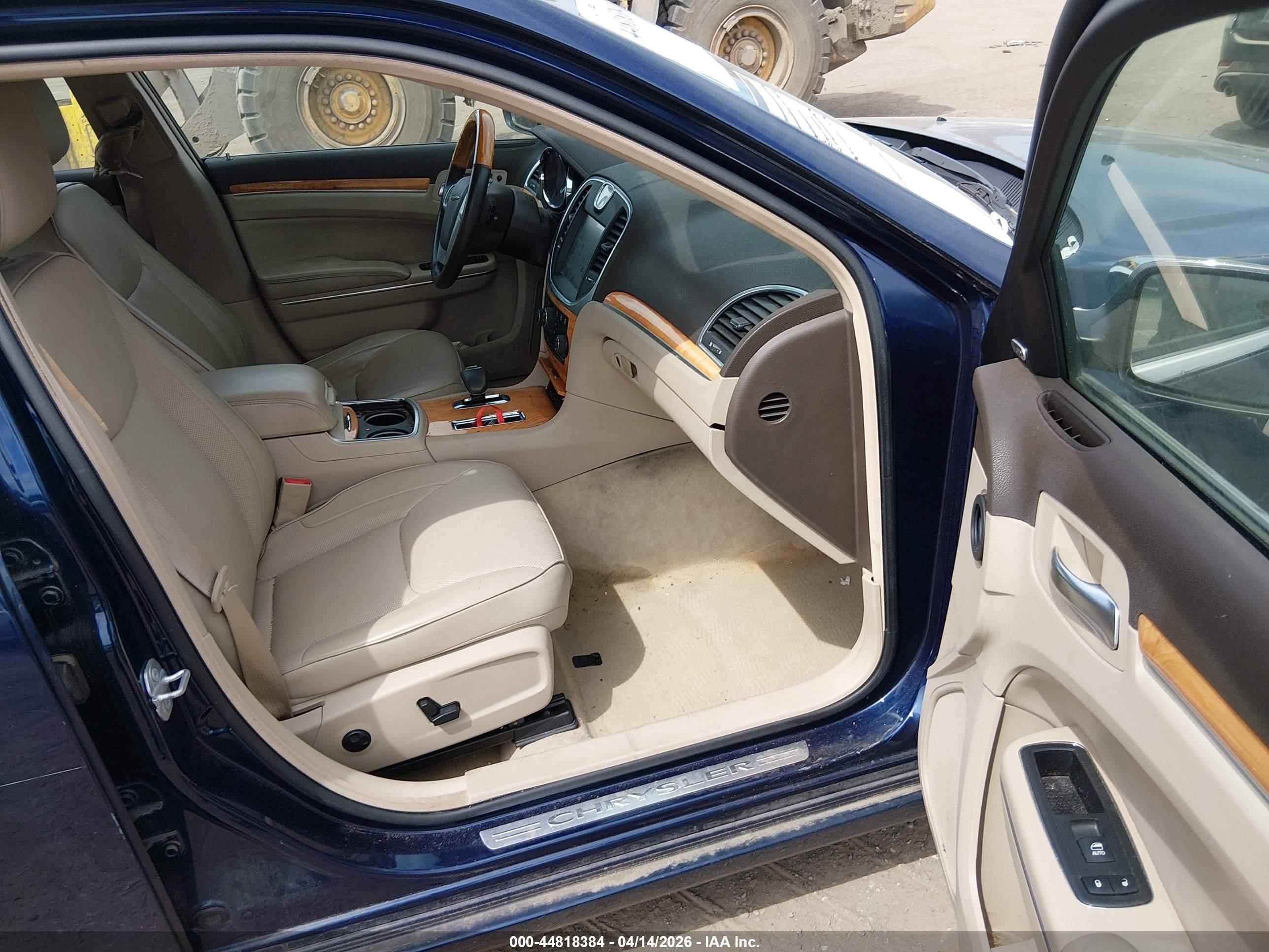 CHRYSLER 300C image 5