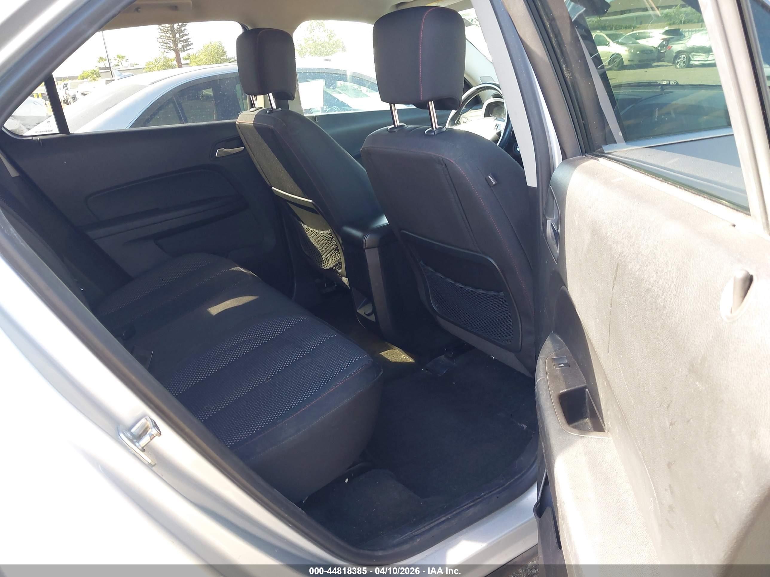 CHEVROLET EQUINOX image 8