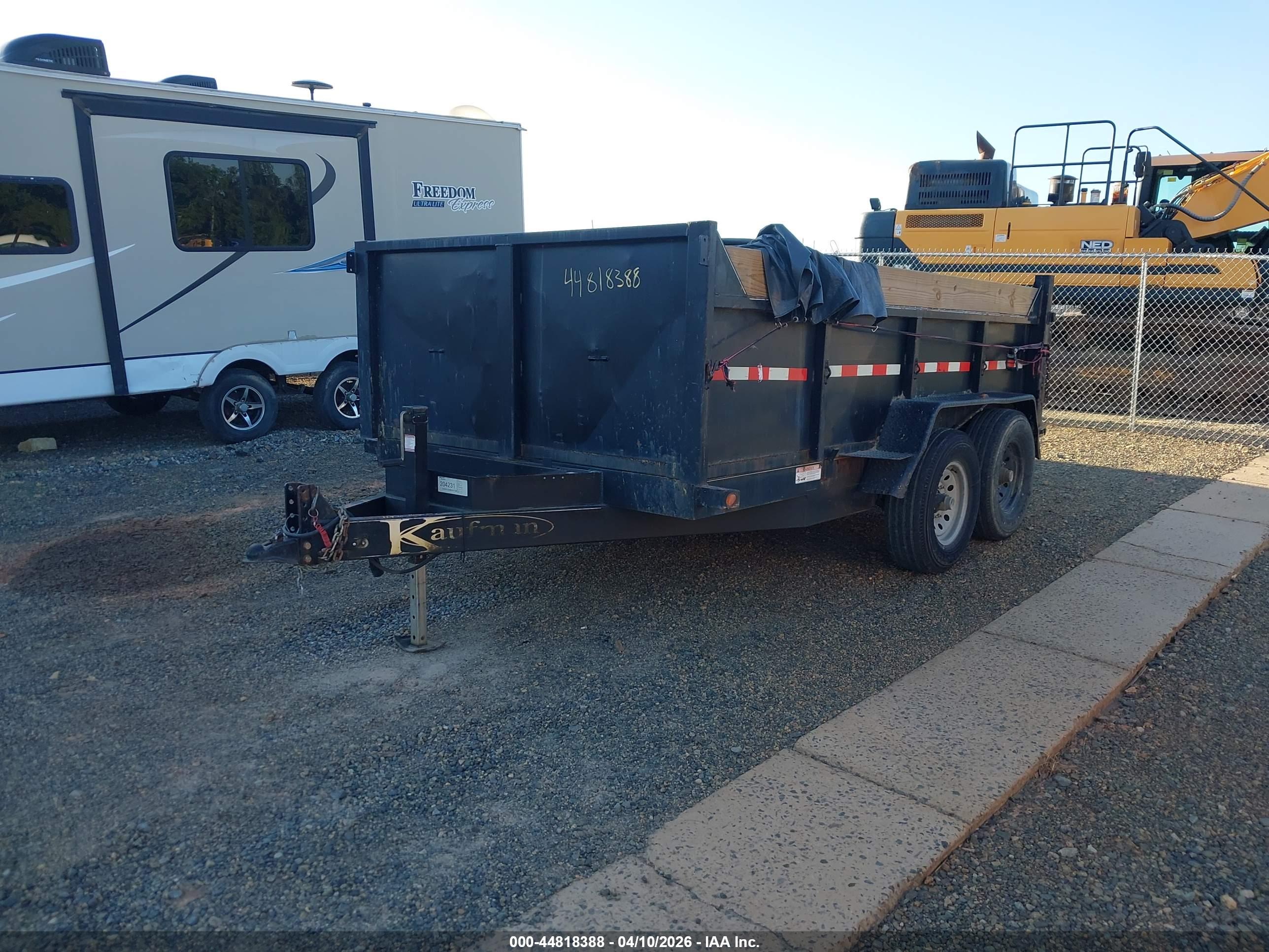 KAUFMAN TRAILERS image 2