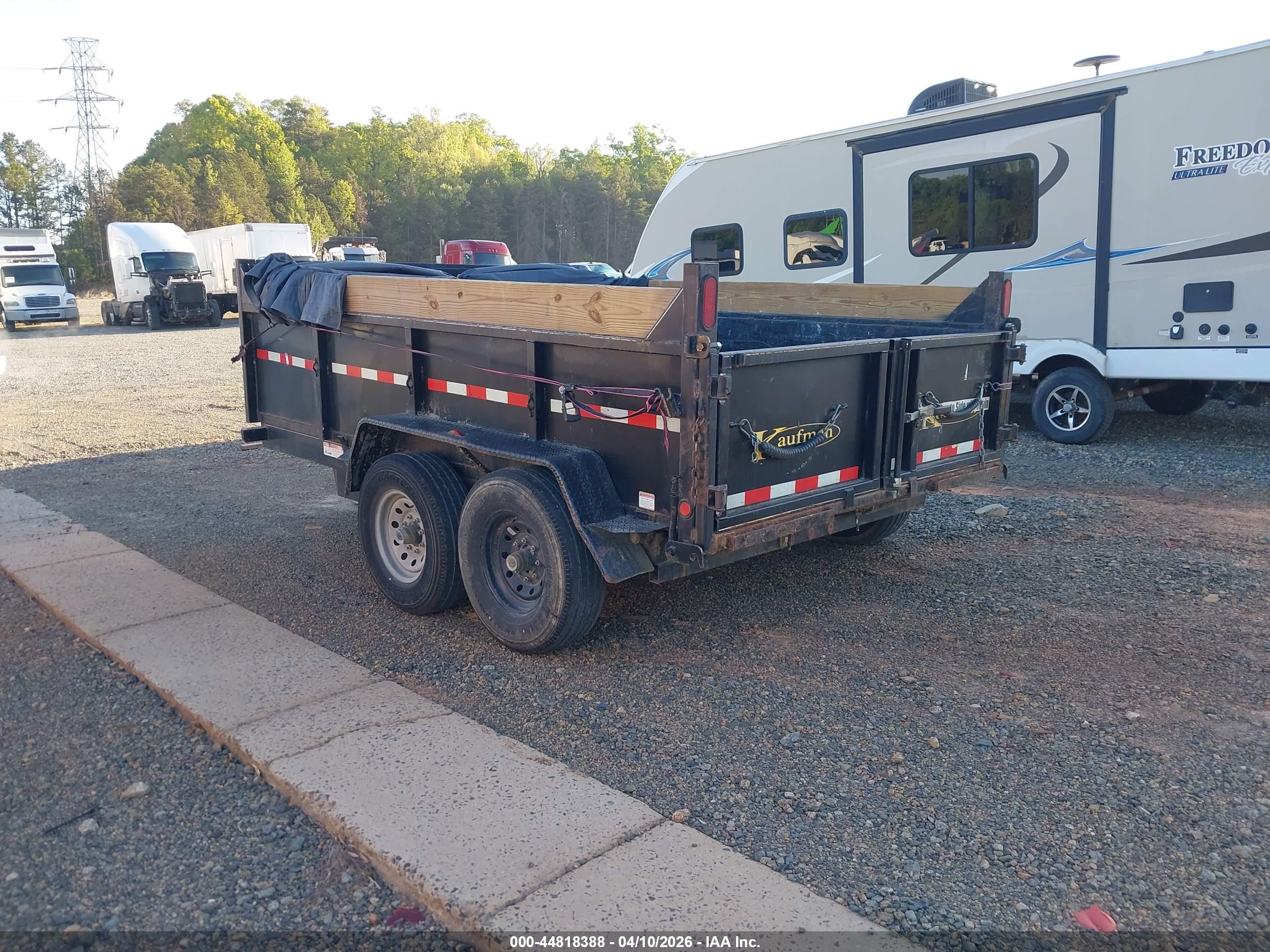 KAUFMAN TRAILERS image 3