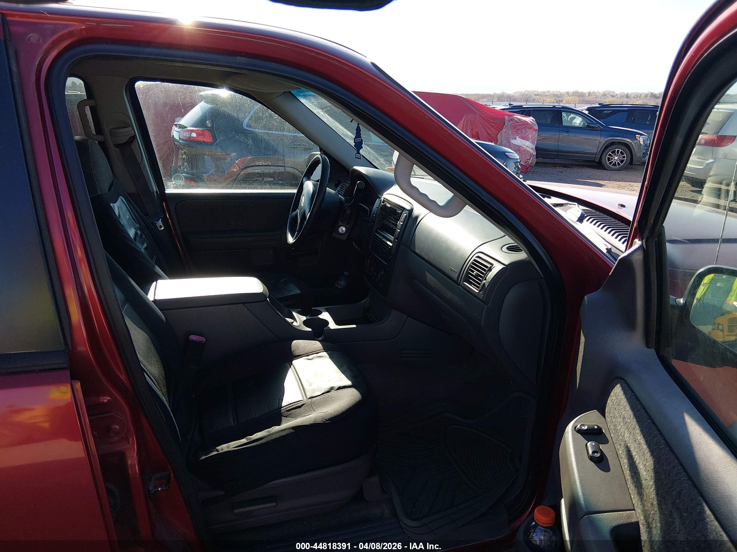FORD EXPLORER image 5