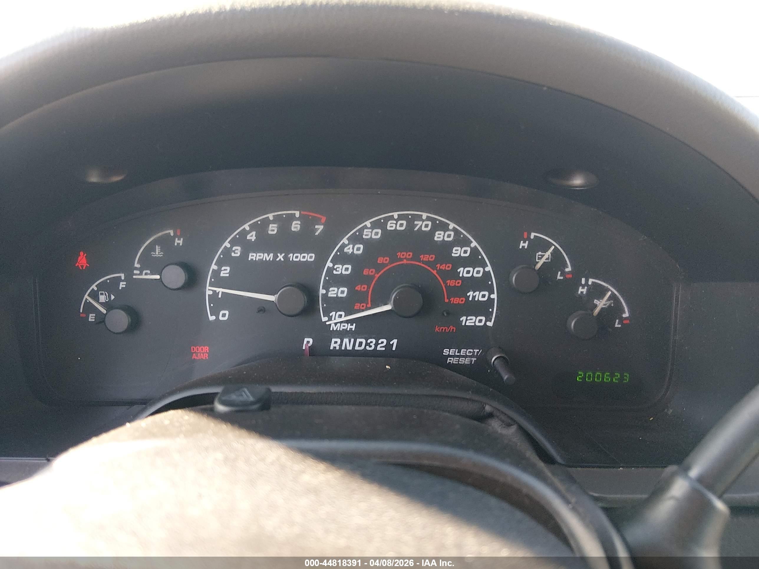 FORD EXPLORER image 7