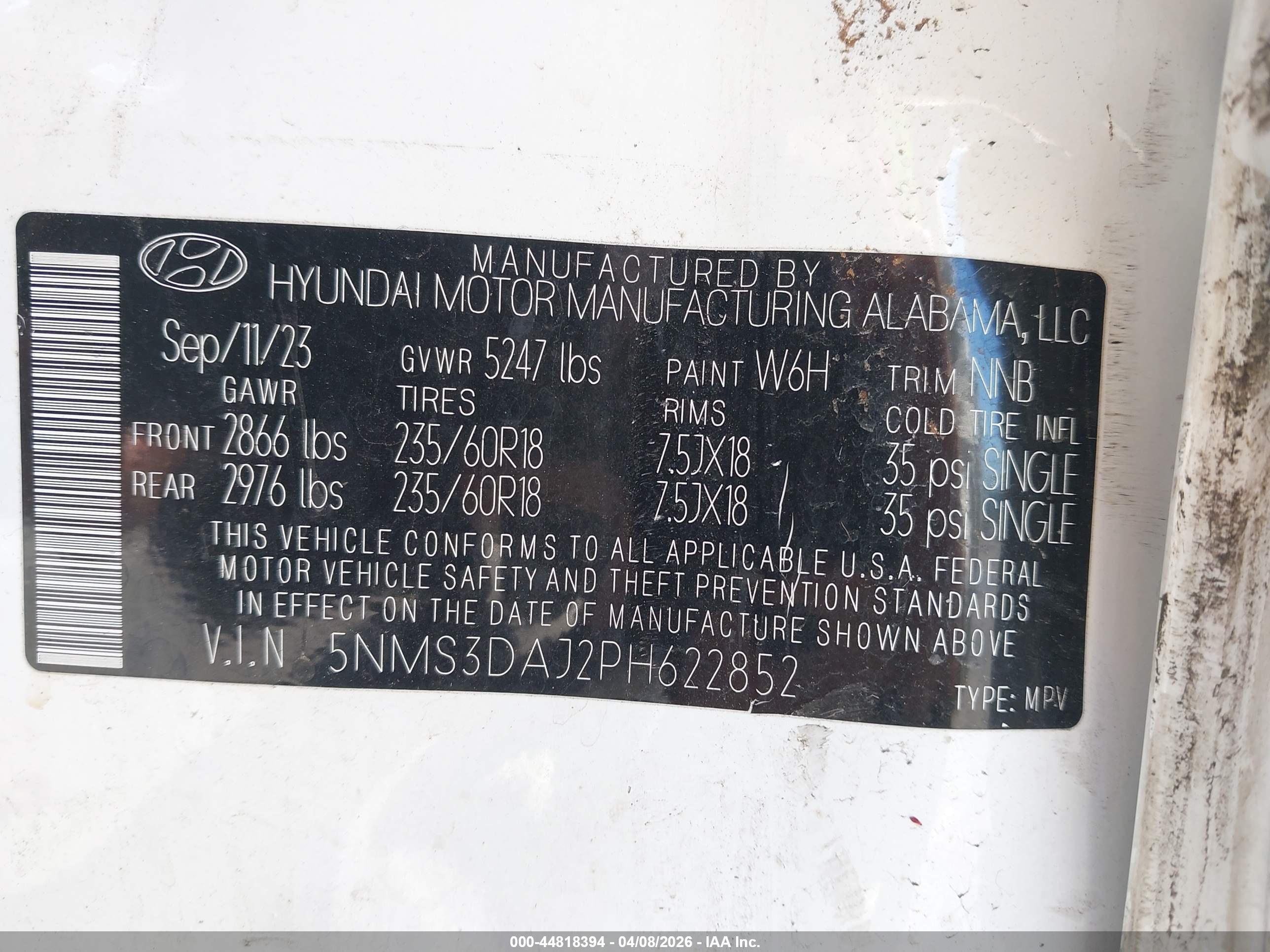 HYUNDAI SANTA image 9