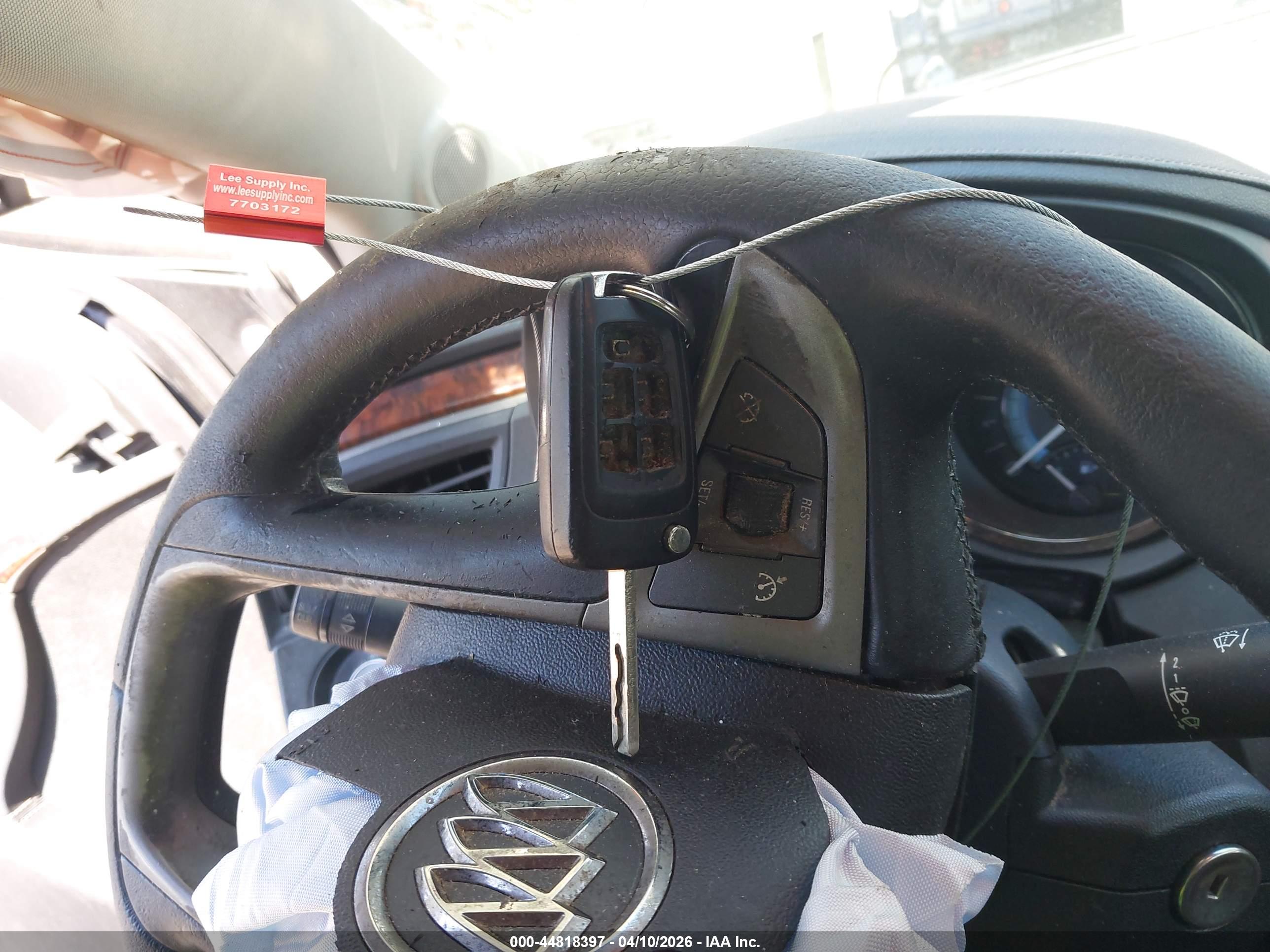 BUICK LACROSSE image 11
