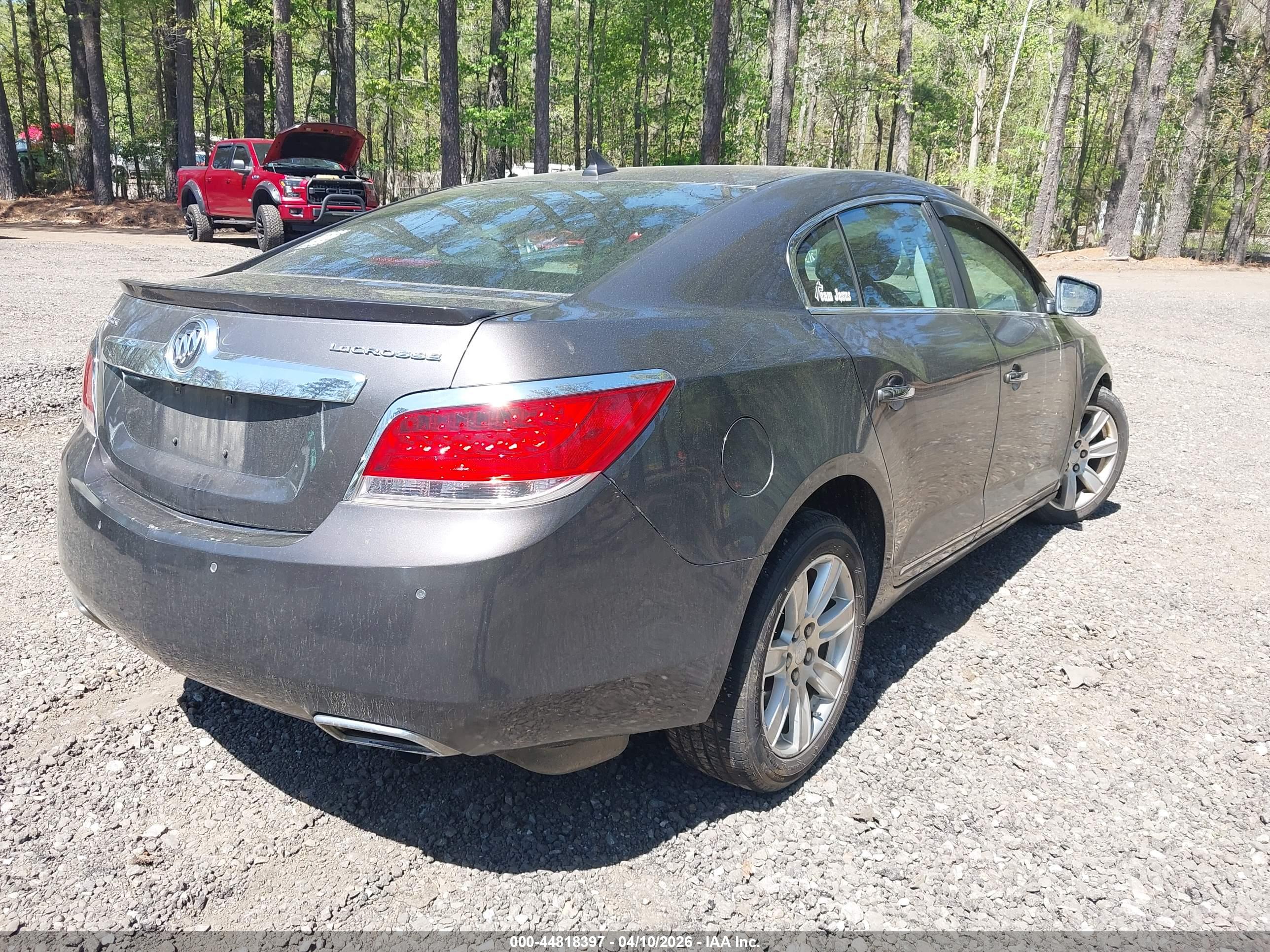 BUICK LACROSSE image 4