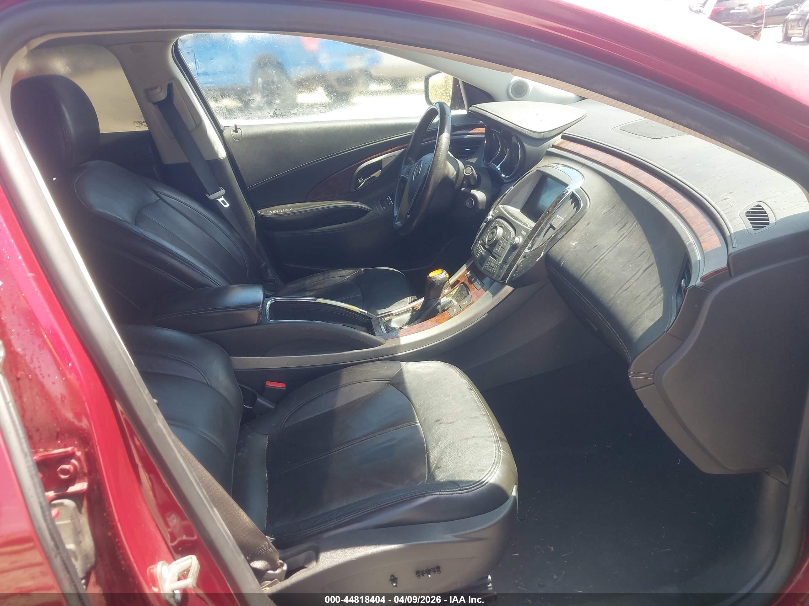 BUICK LACROSSE image 5