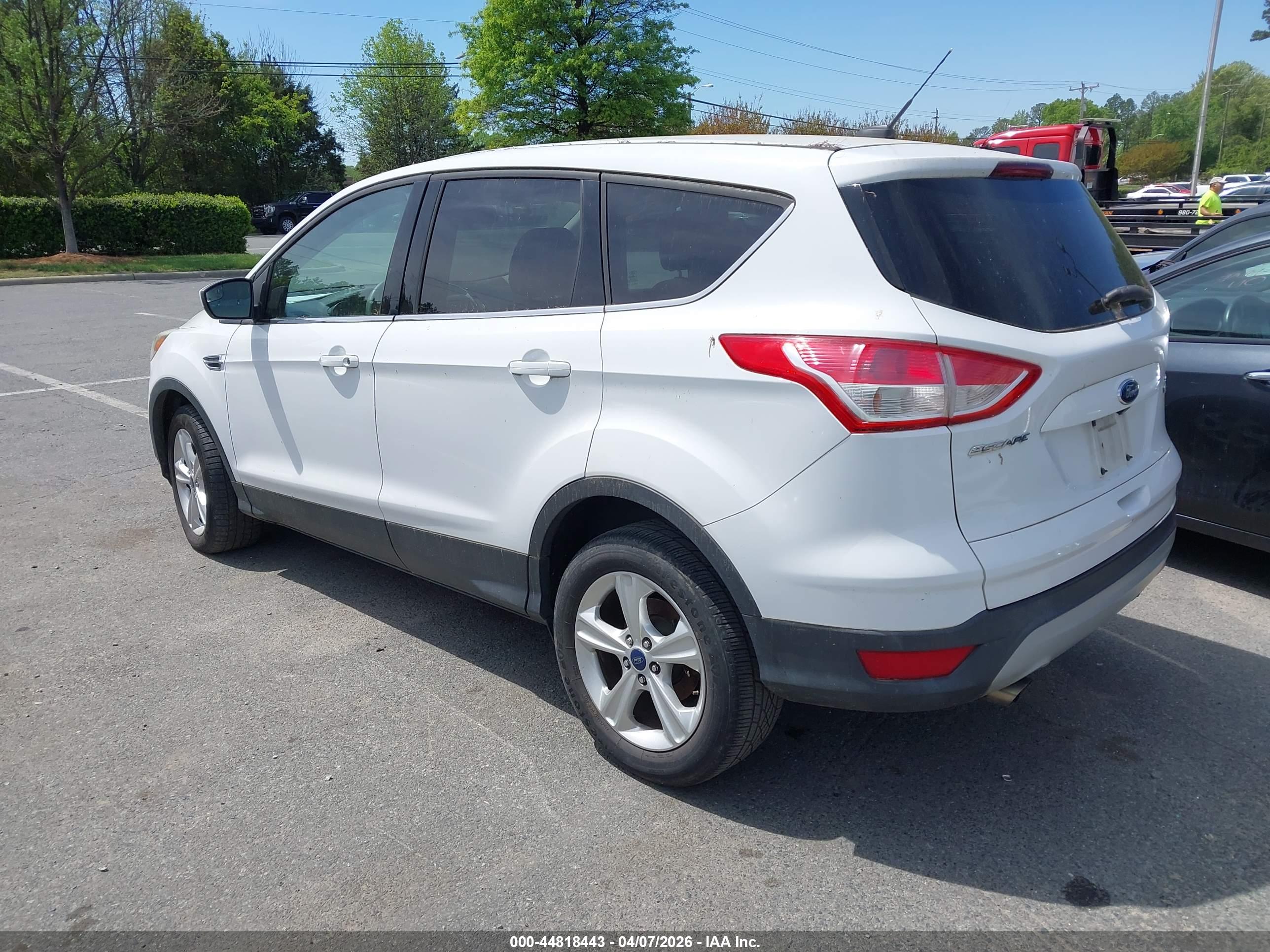 FORD ESCAPE image 3