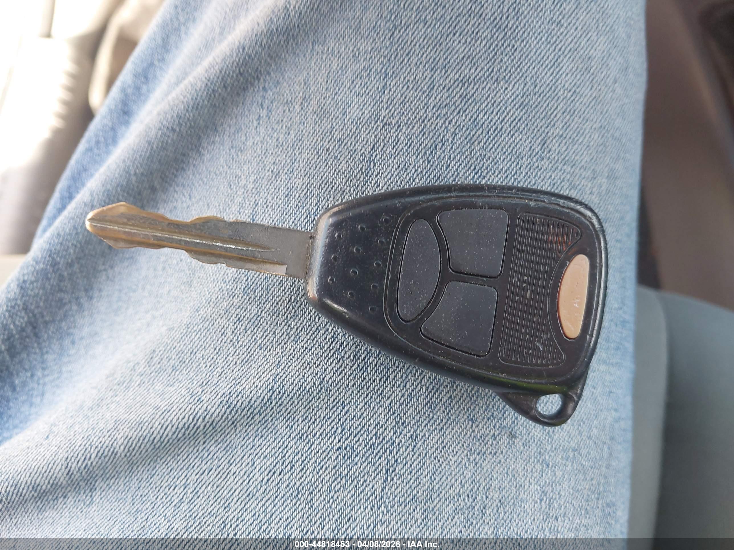 JEEP LIBERTY image 11