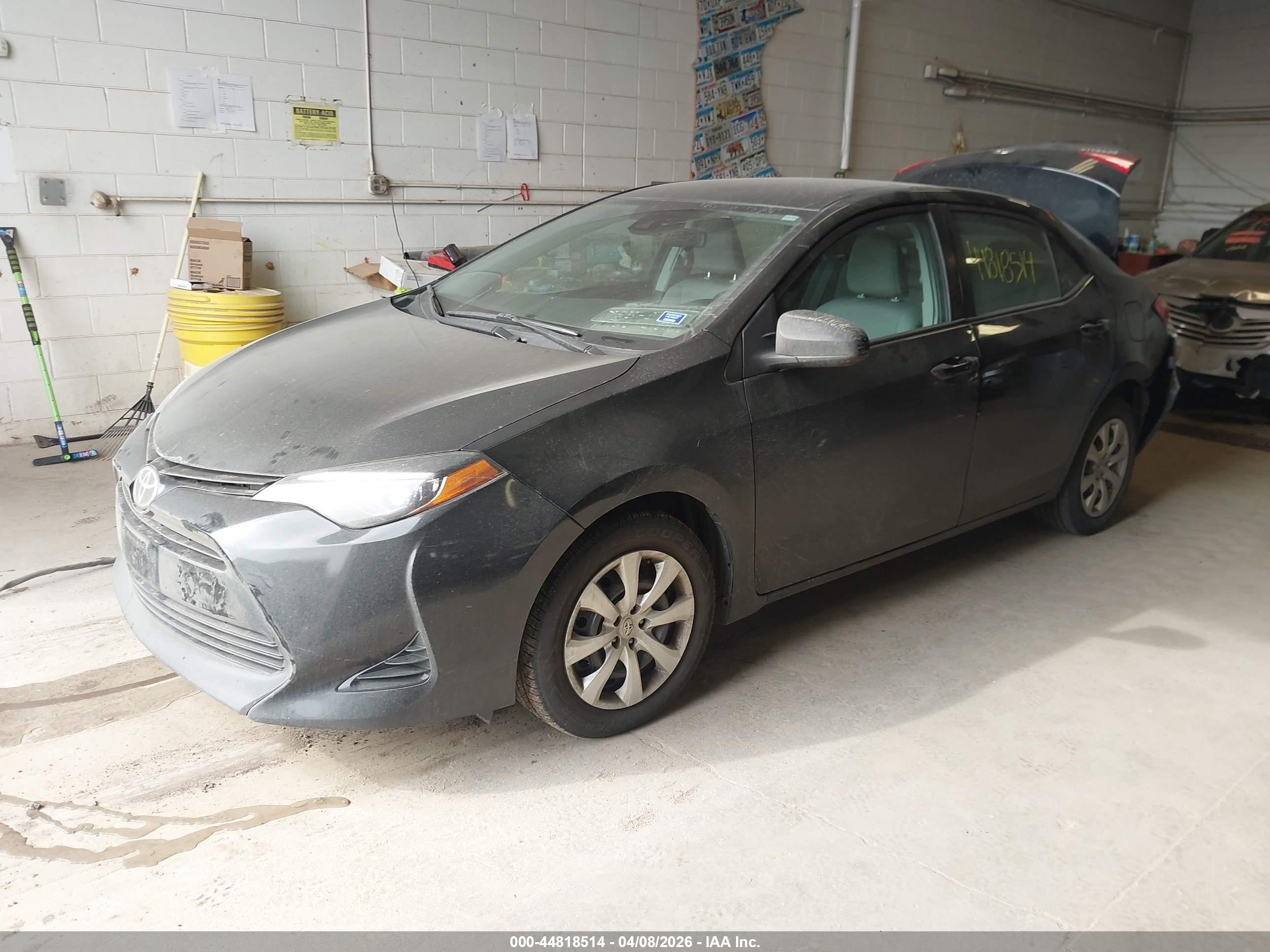 TOYOTA COROLLA image 2