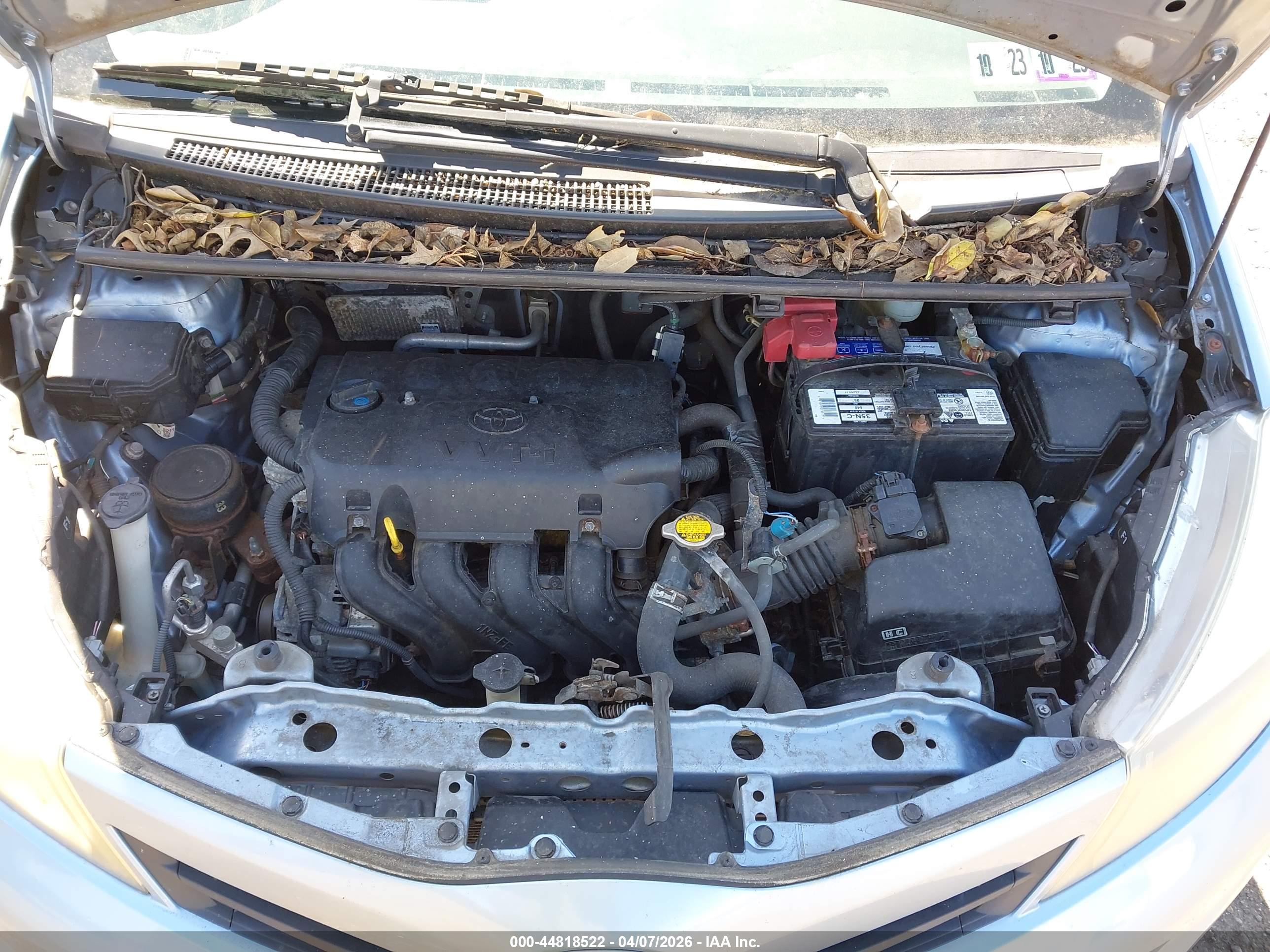 TOYOTA YARIS image 10