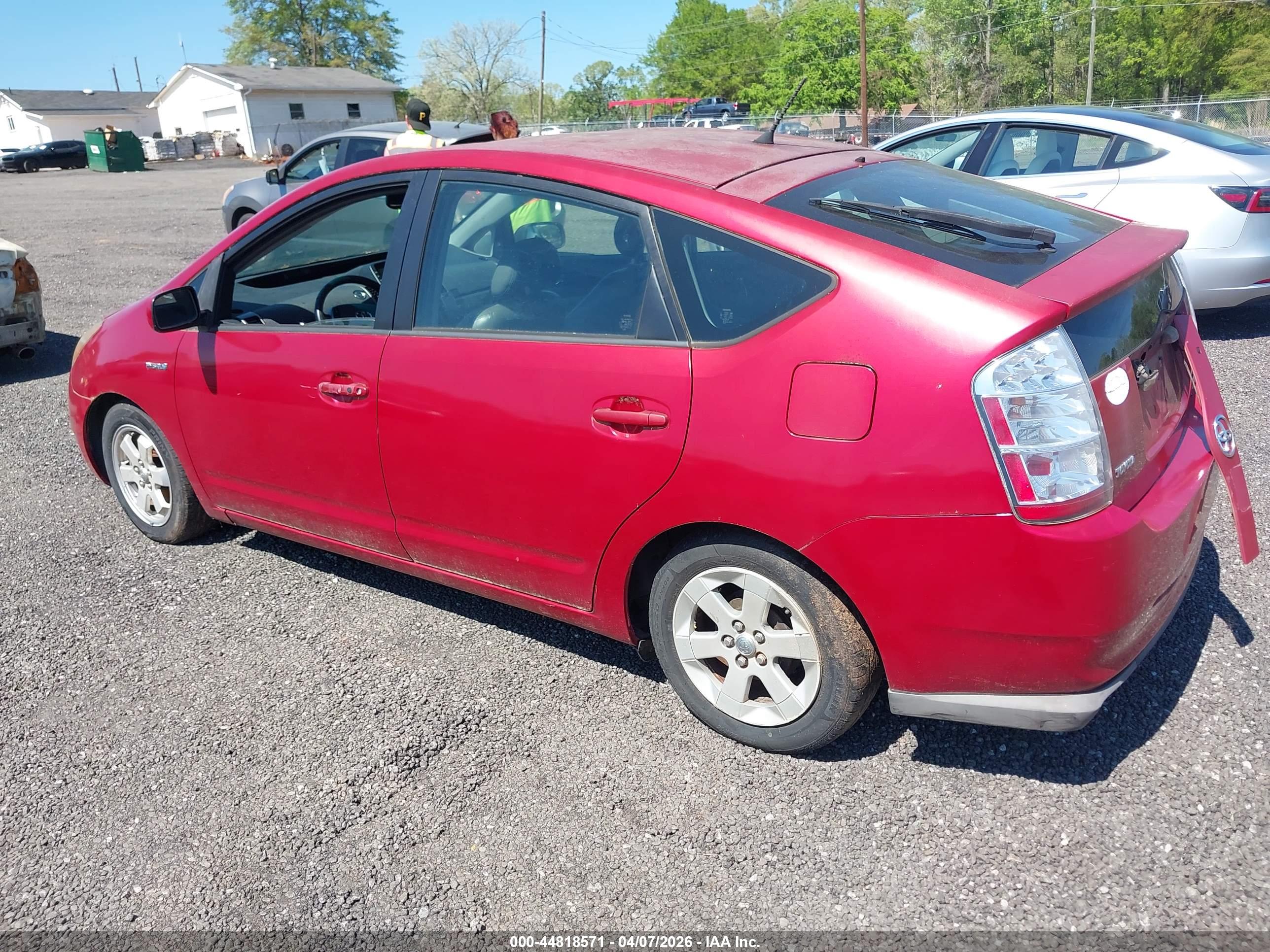 TOYOTA PRIUS image 3