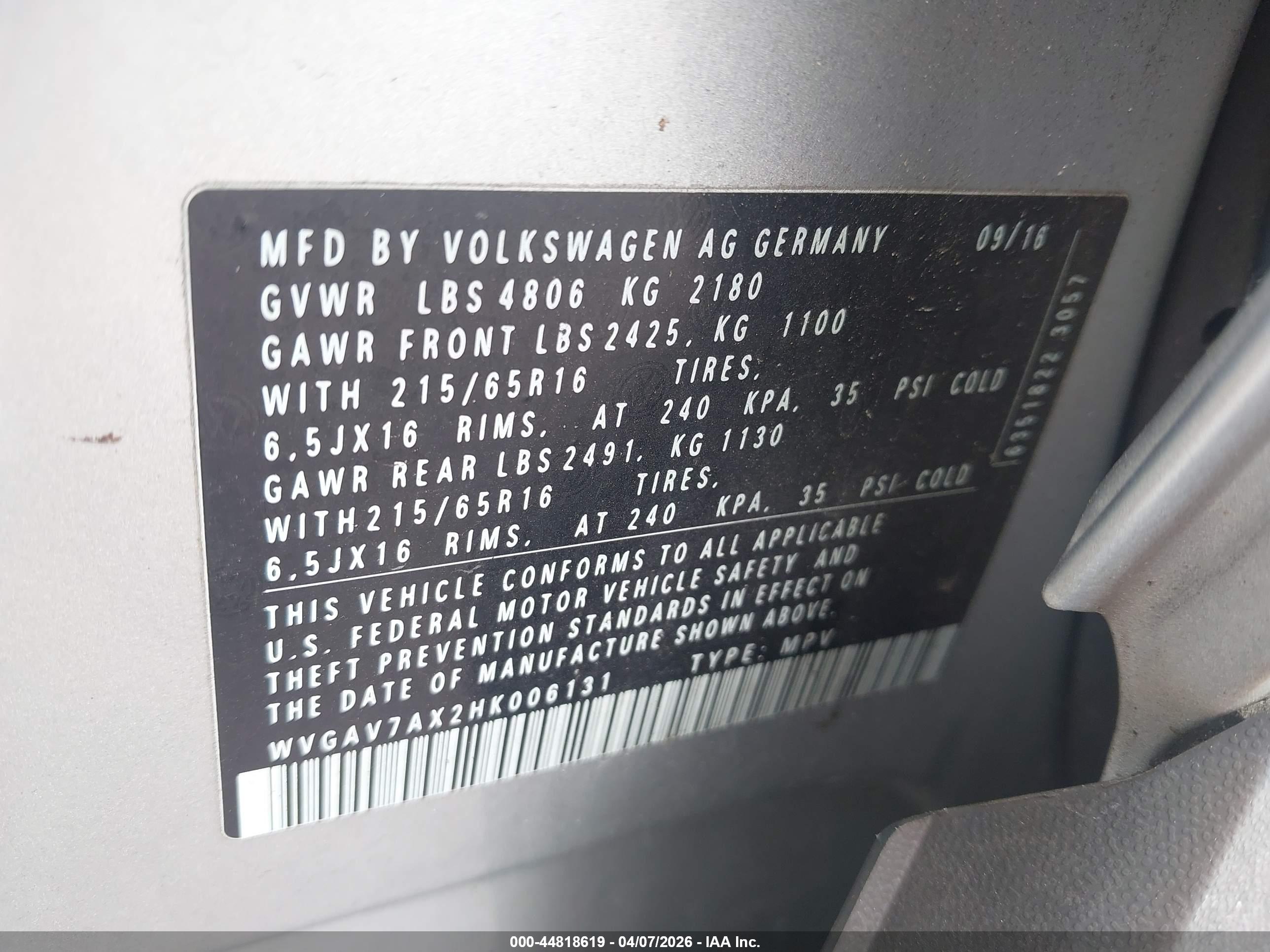 VOLKSWAGEN TIGUAN image 9