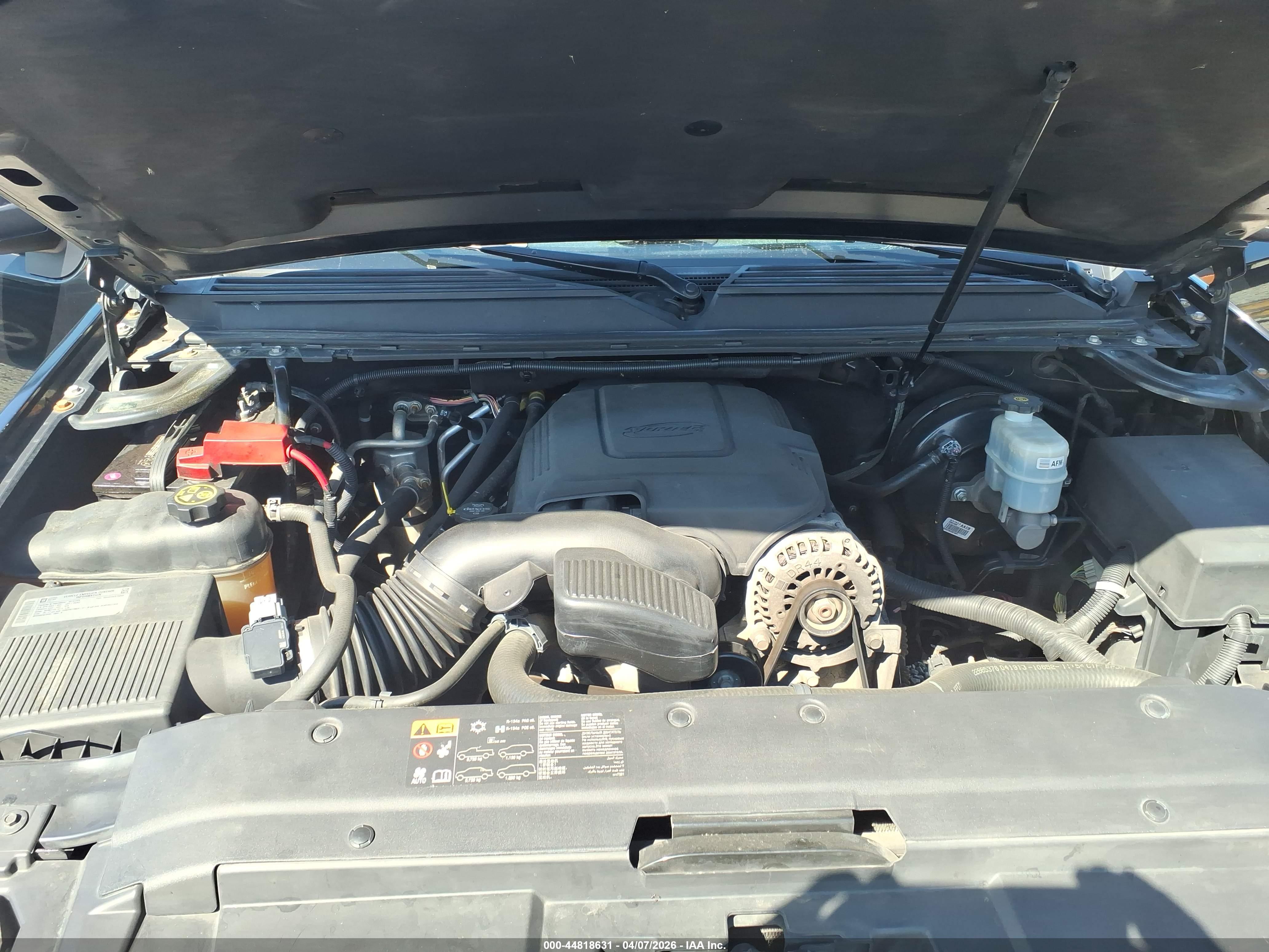 CHEVROLET TAHOE image 10
