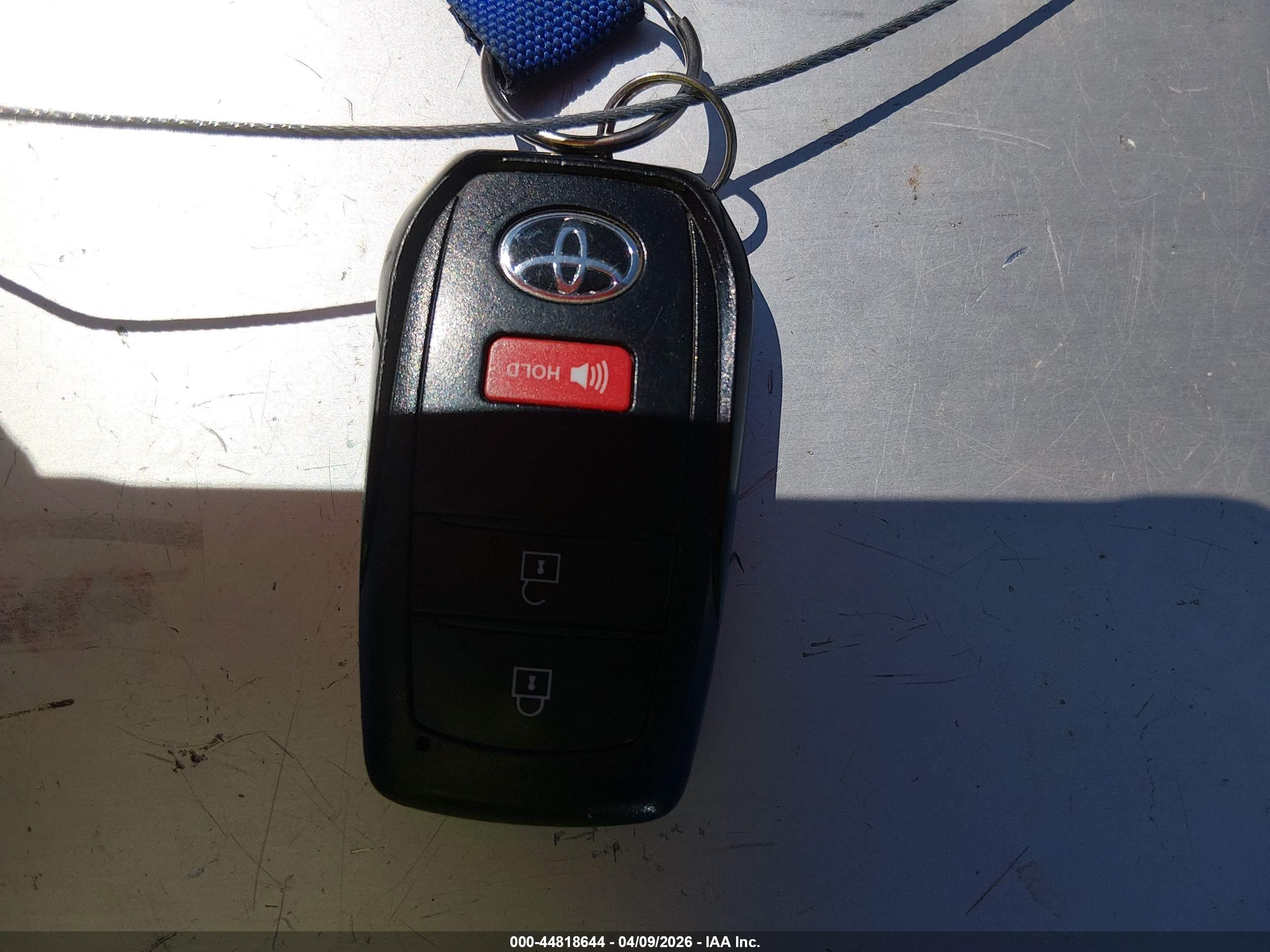 TOYOTA COROLLA image 11
