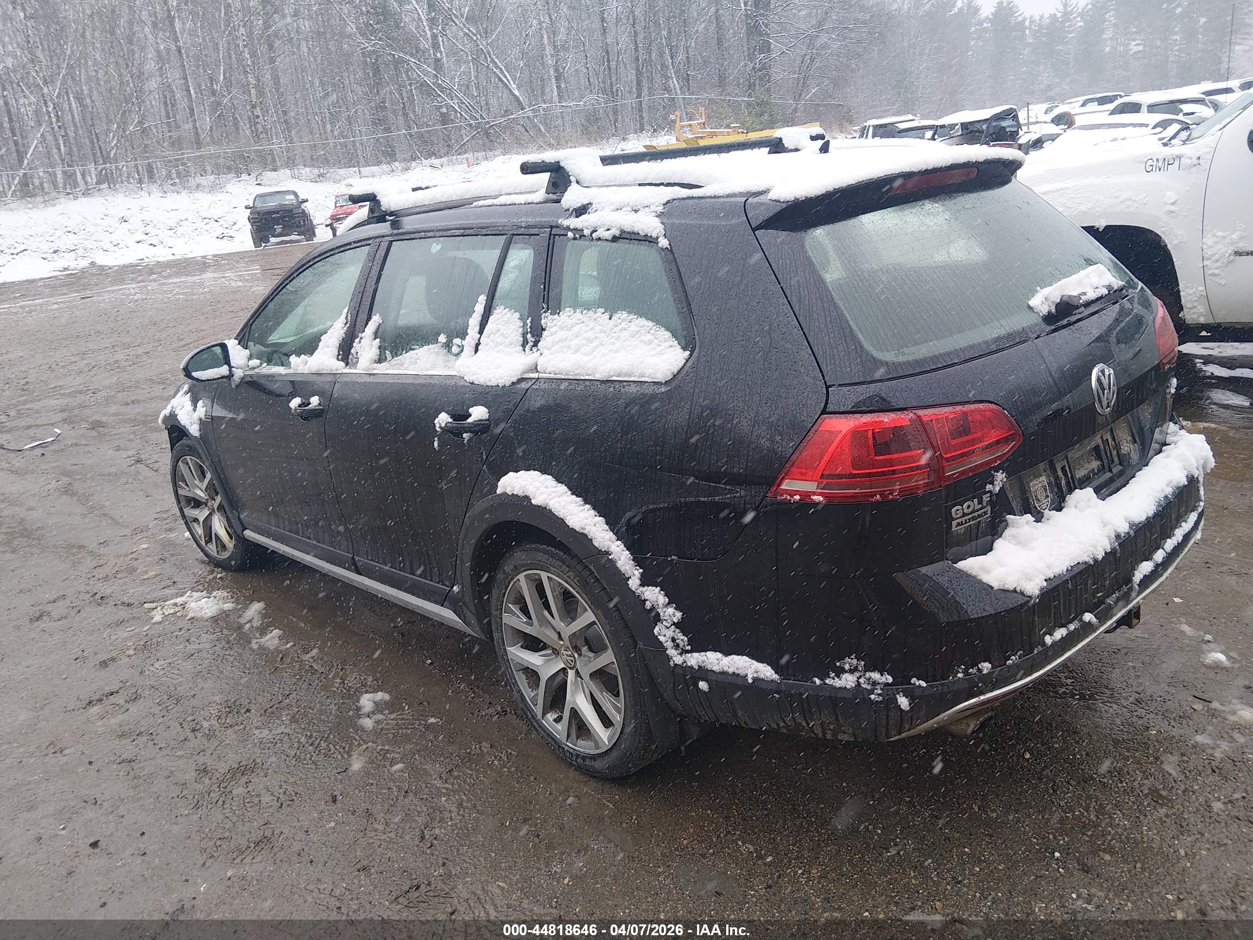VOLKSWAGEN GOLF image 3