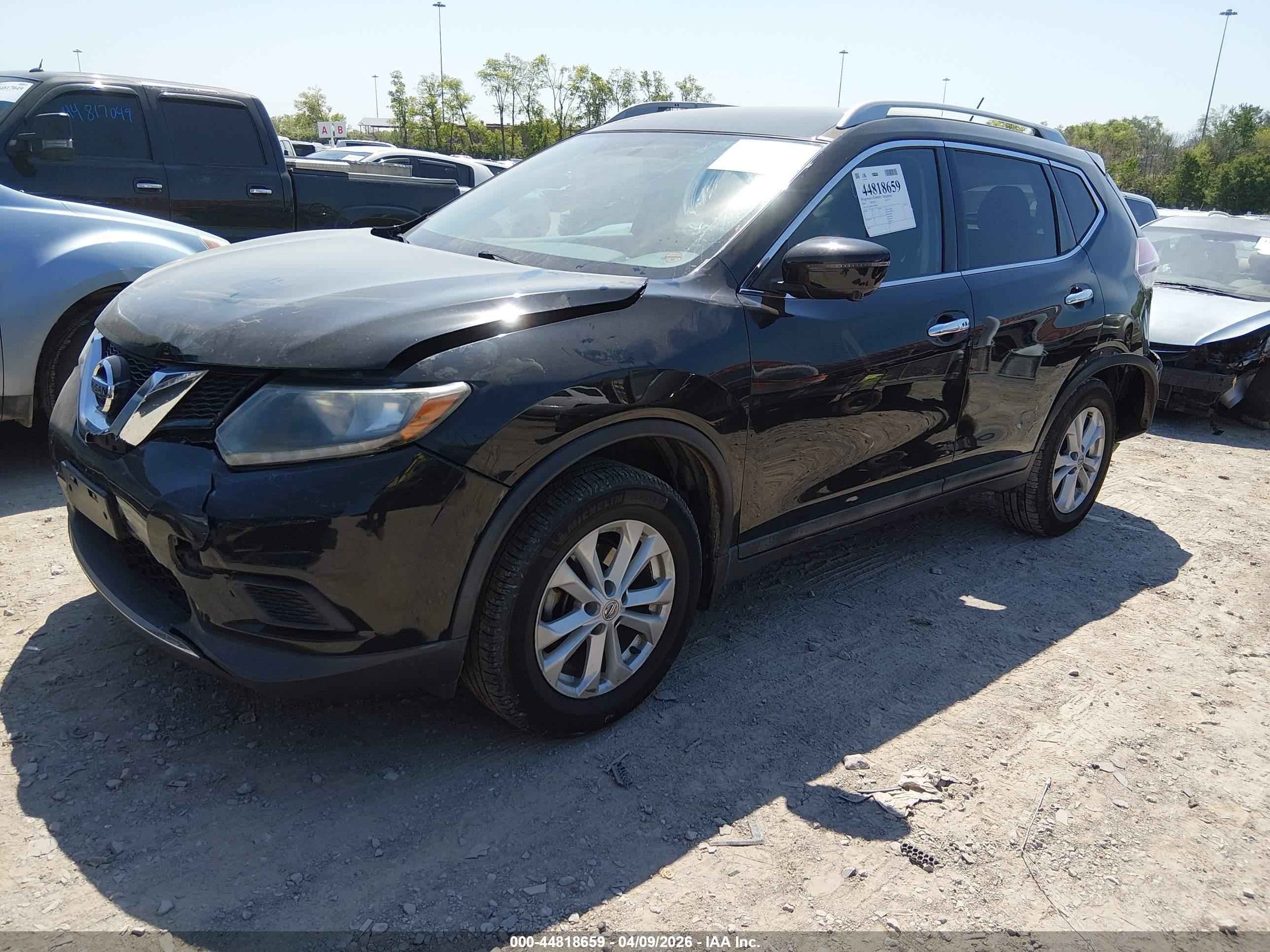 NISSAN ROGUE image 2