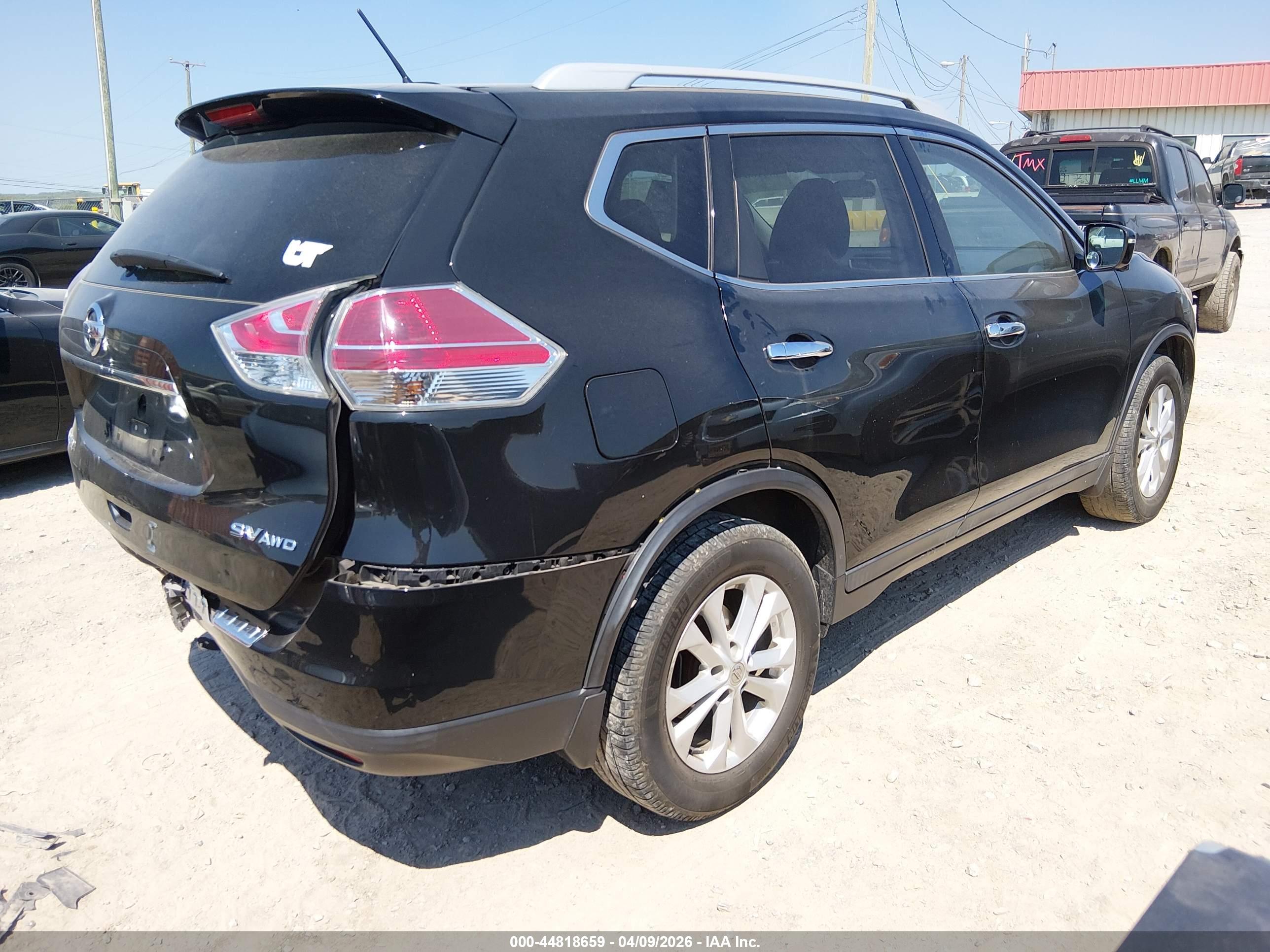 NISSAN ROGUE image 4
