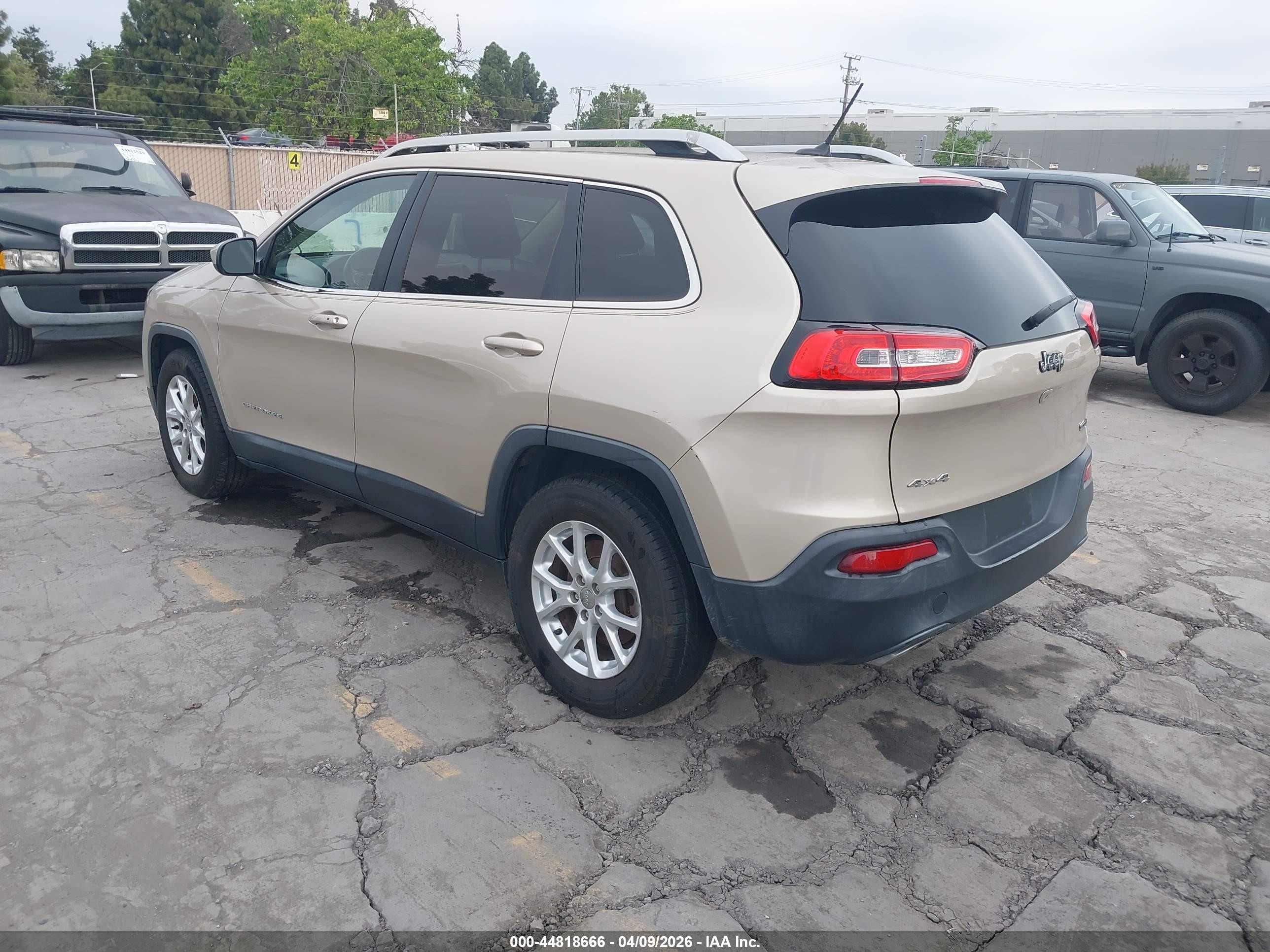 JEEP CHEROKEE image 3