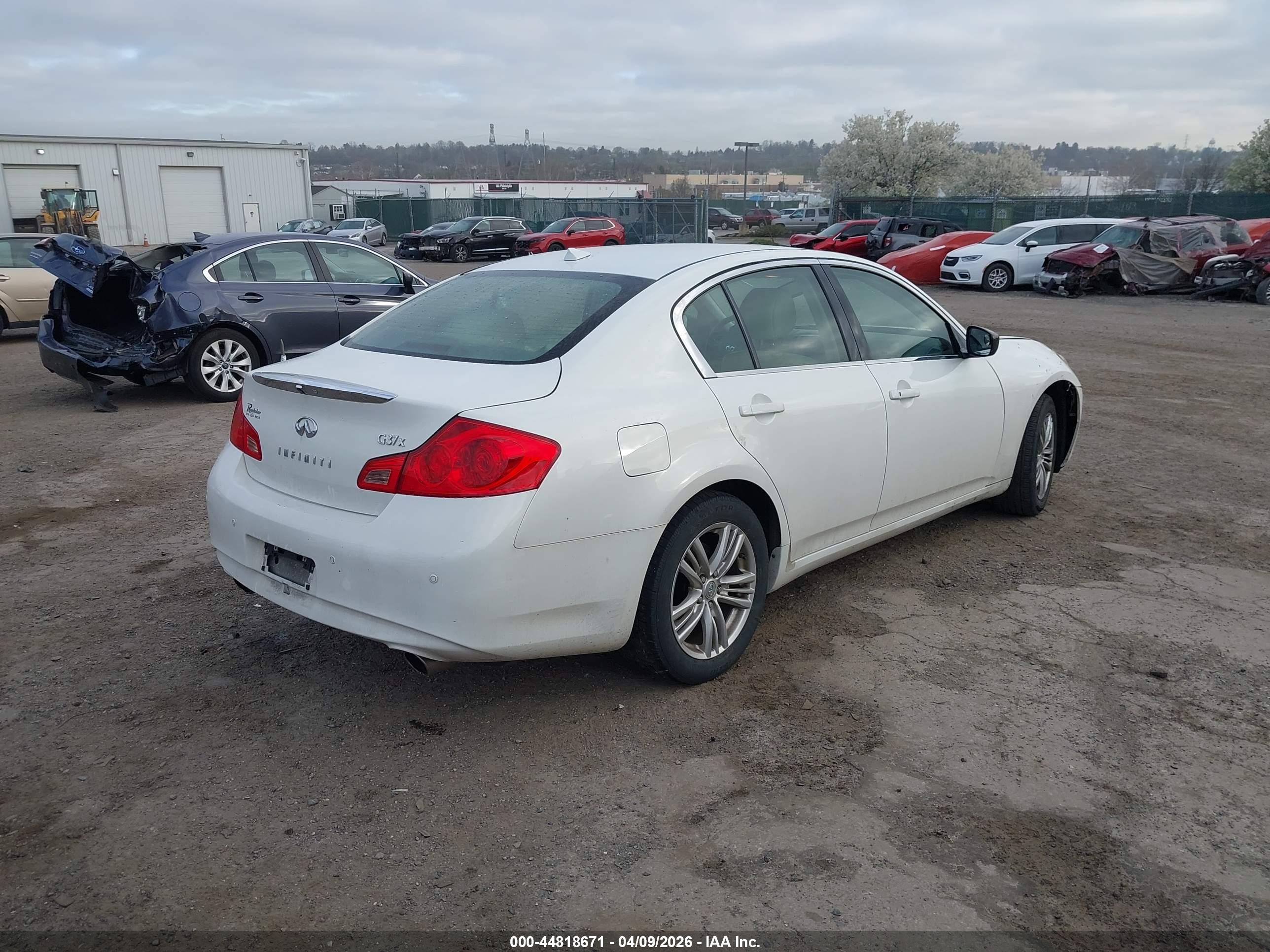 INFINITI G37X image 4