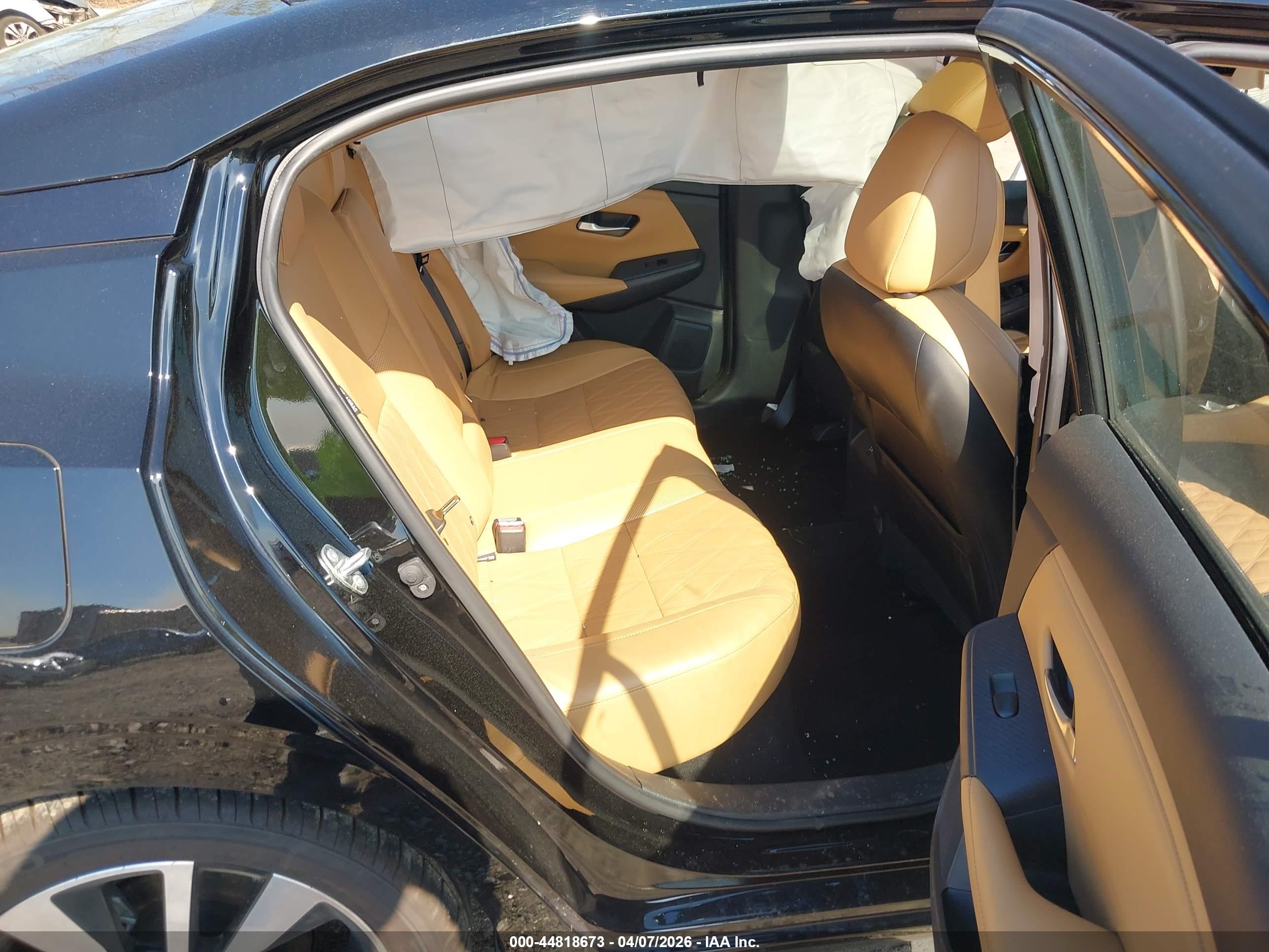 NISSAN SENTRA image 8