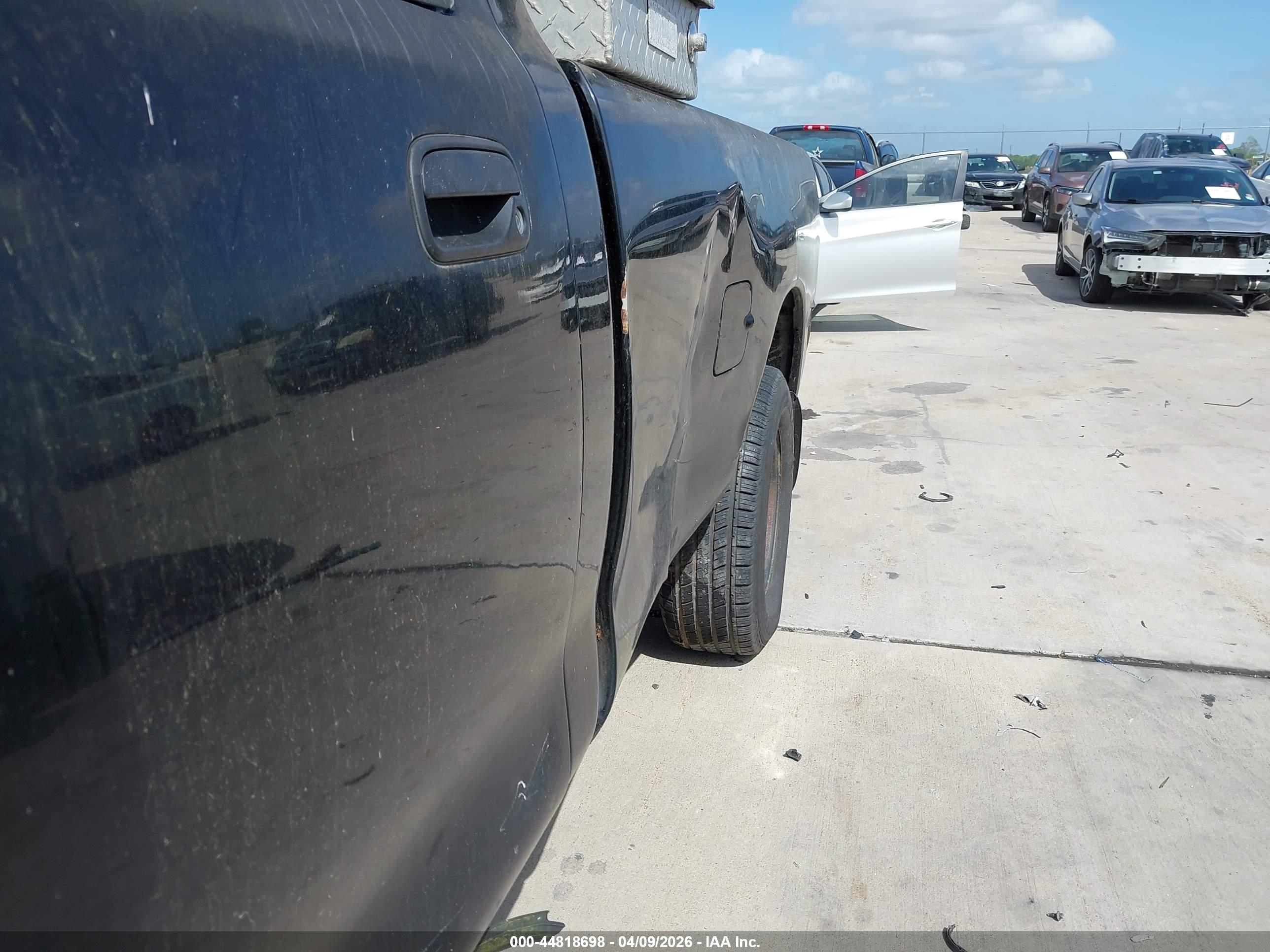 TOYOTA TUNDRA image 6