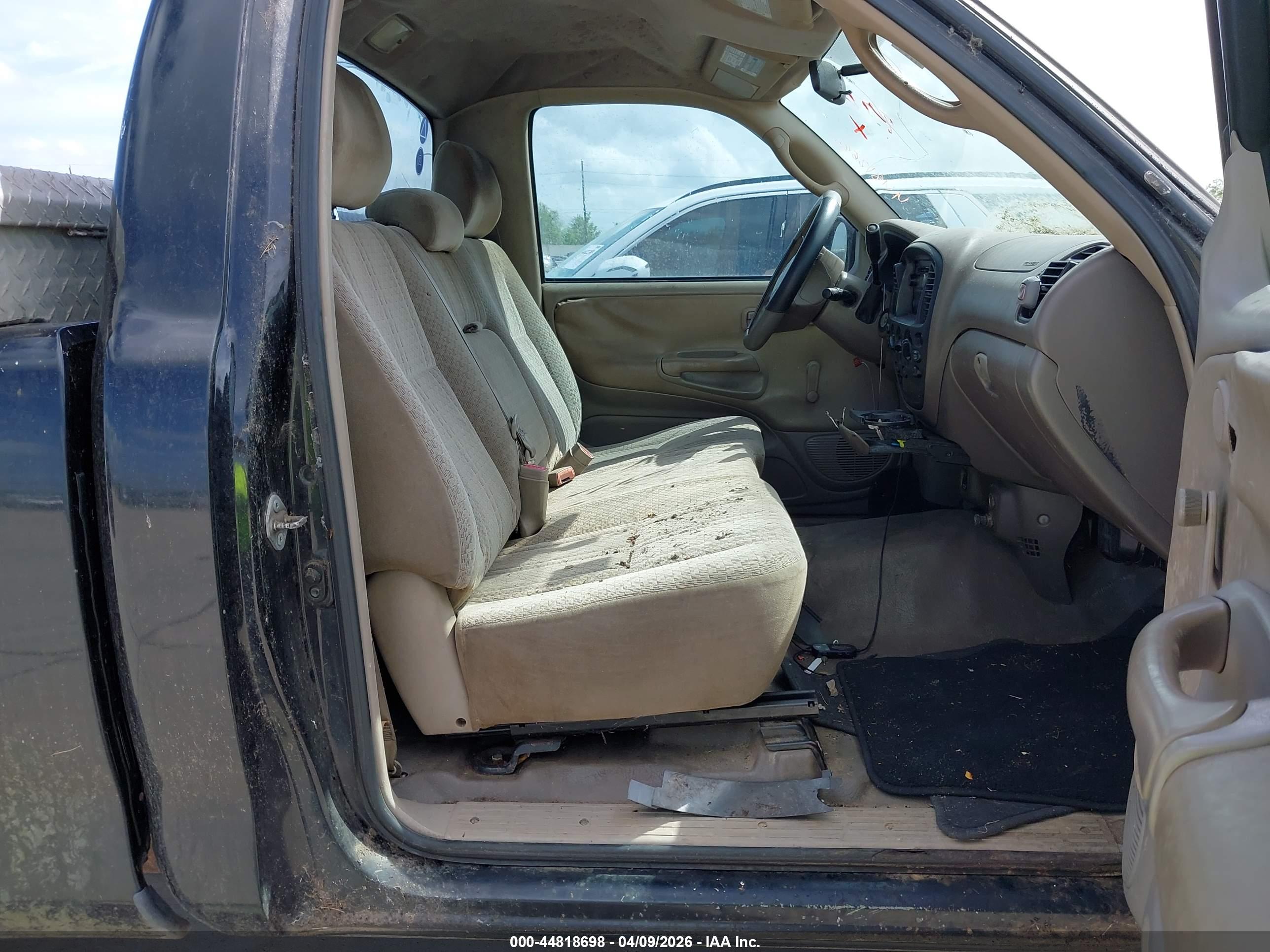 TOYOTA TUNDRA image 8
