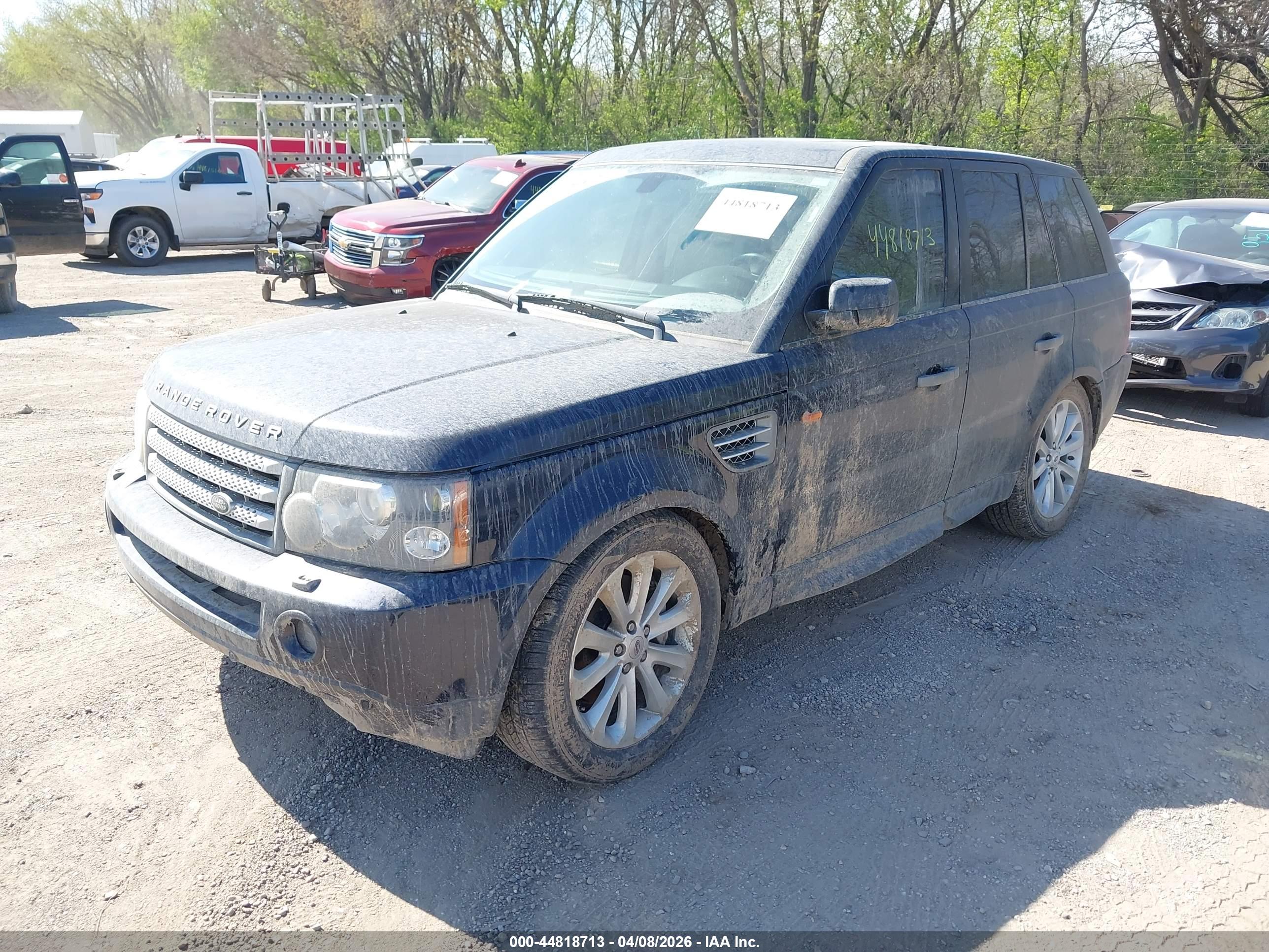 LAND ROVER image 2