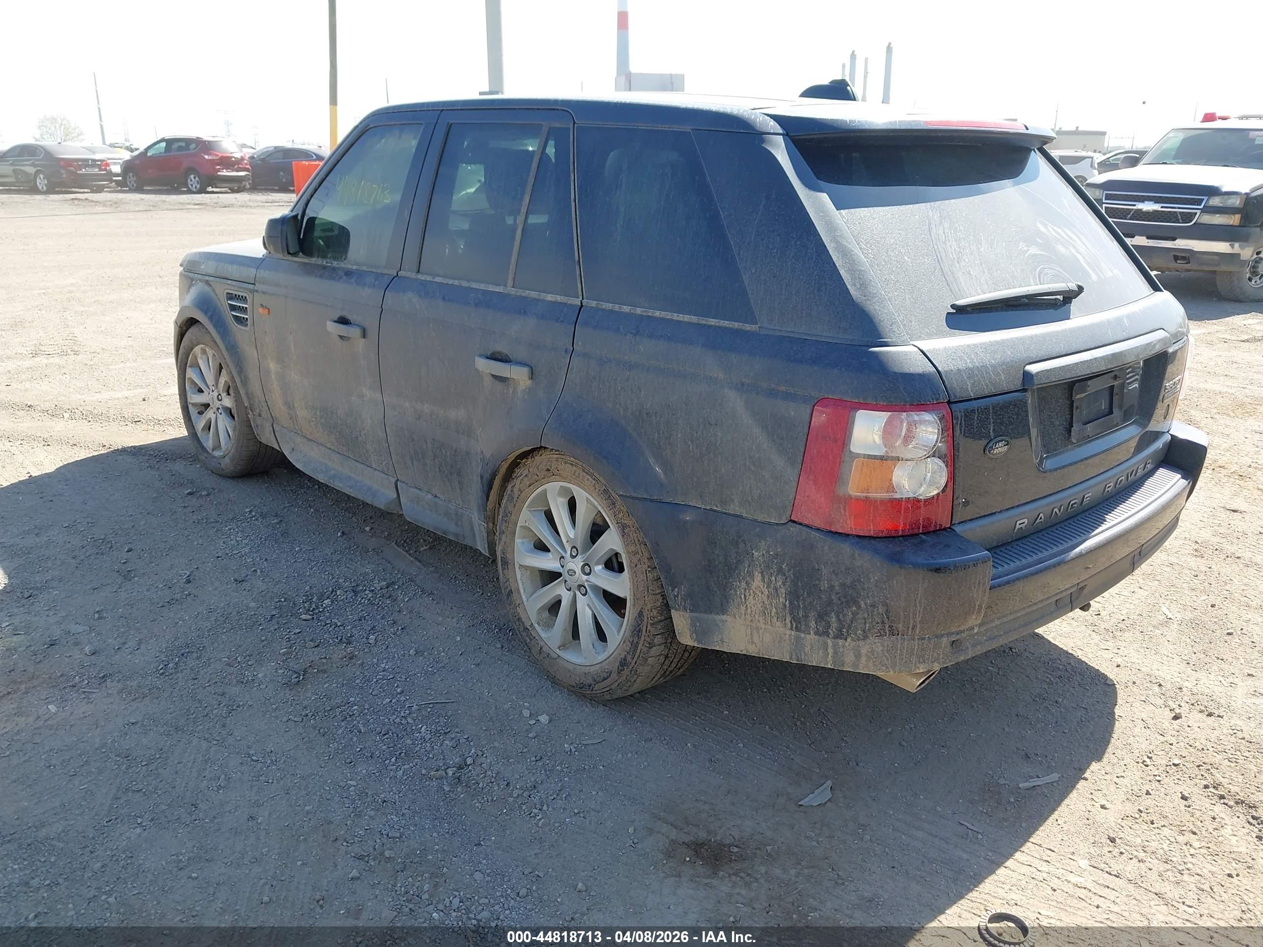 LAND ROVER image 3