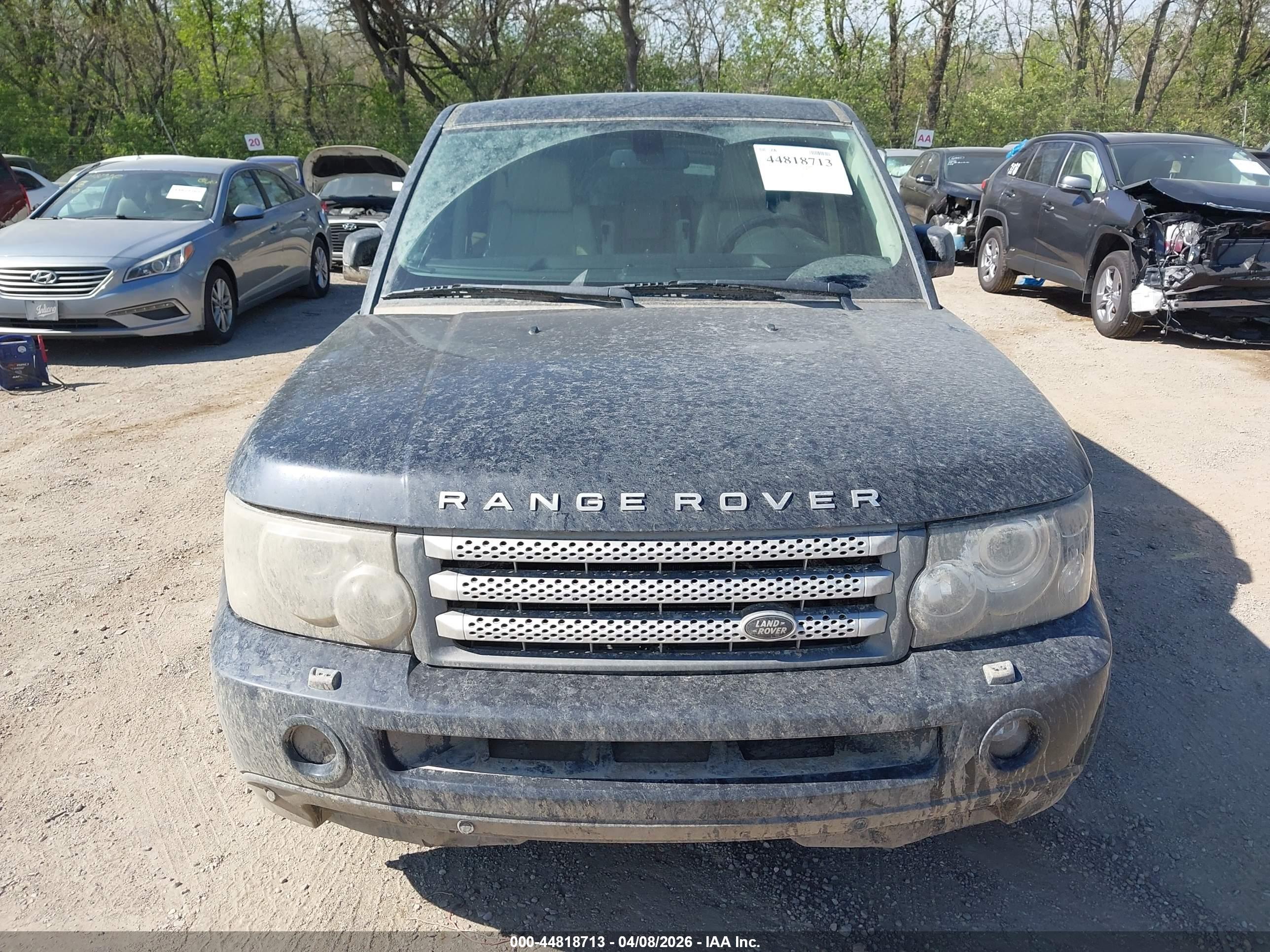 LAND ROVER image 6