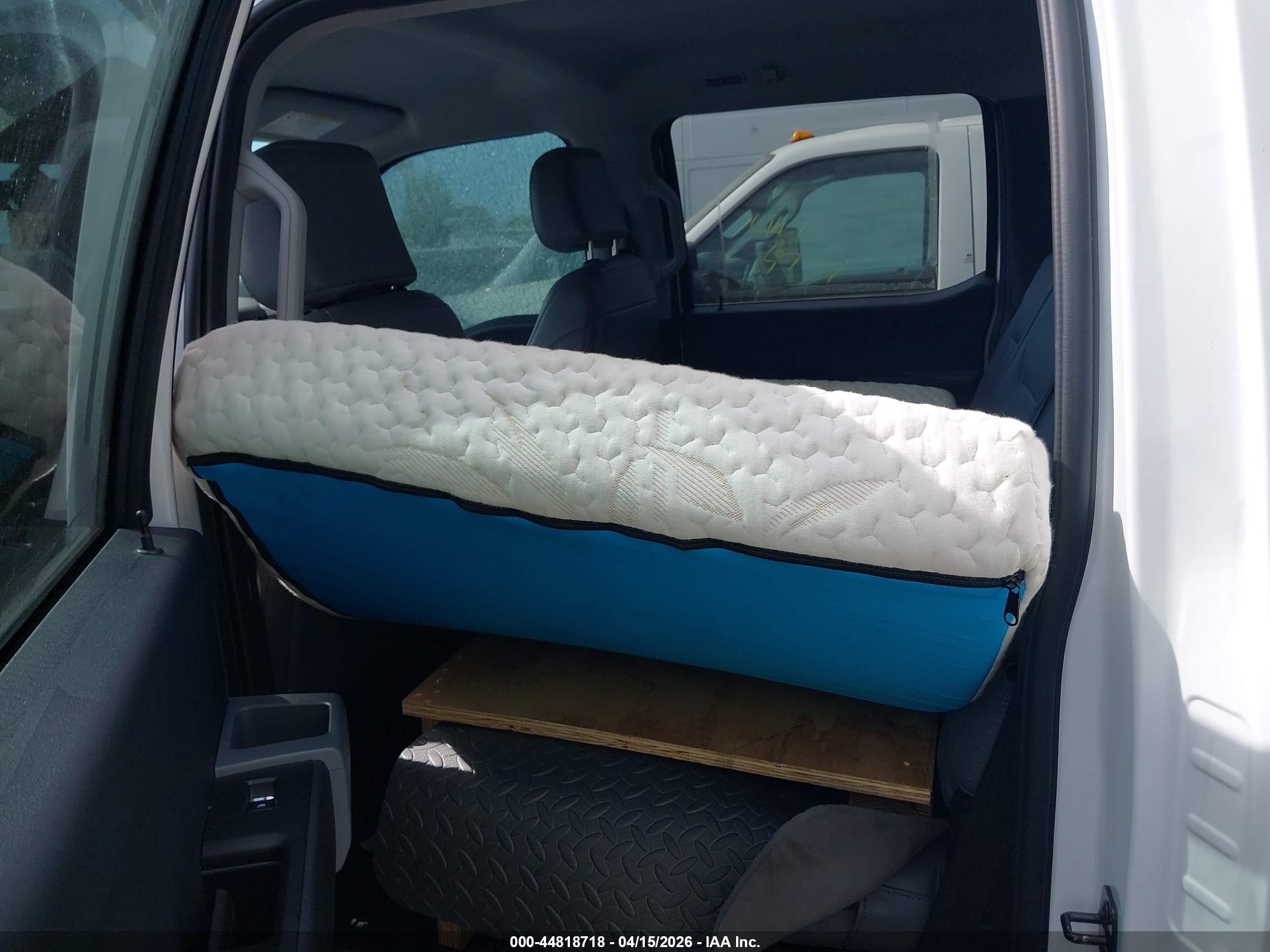 FORD F-450 image 8