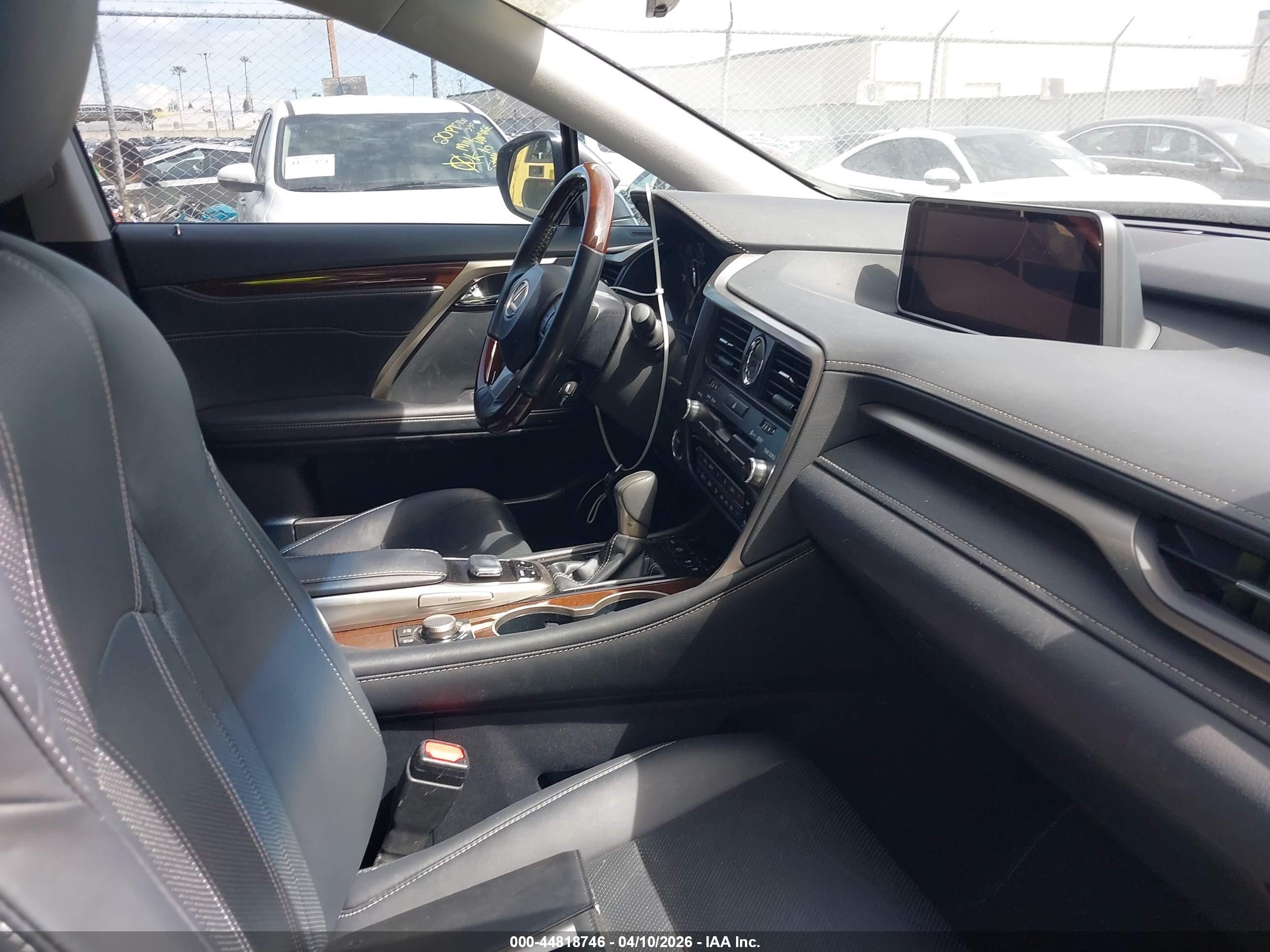 LEXUS RX image 5