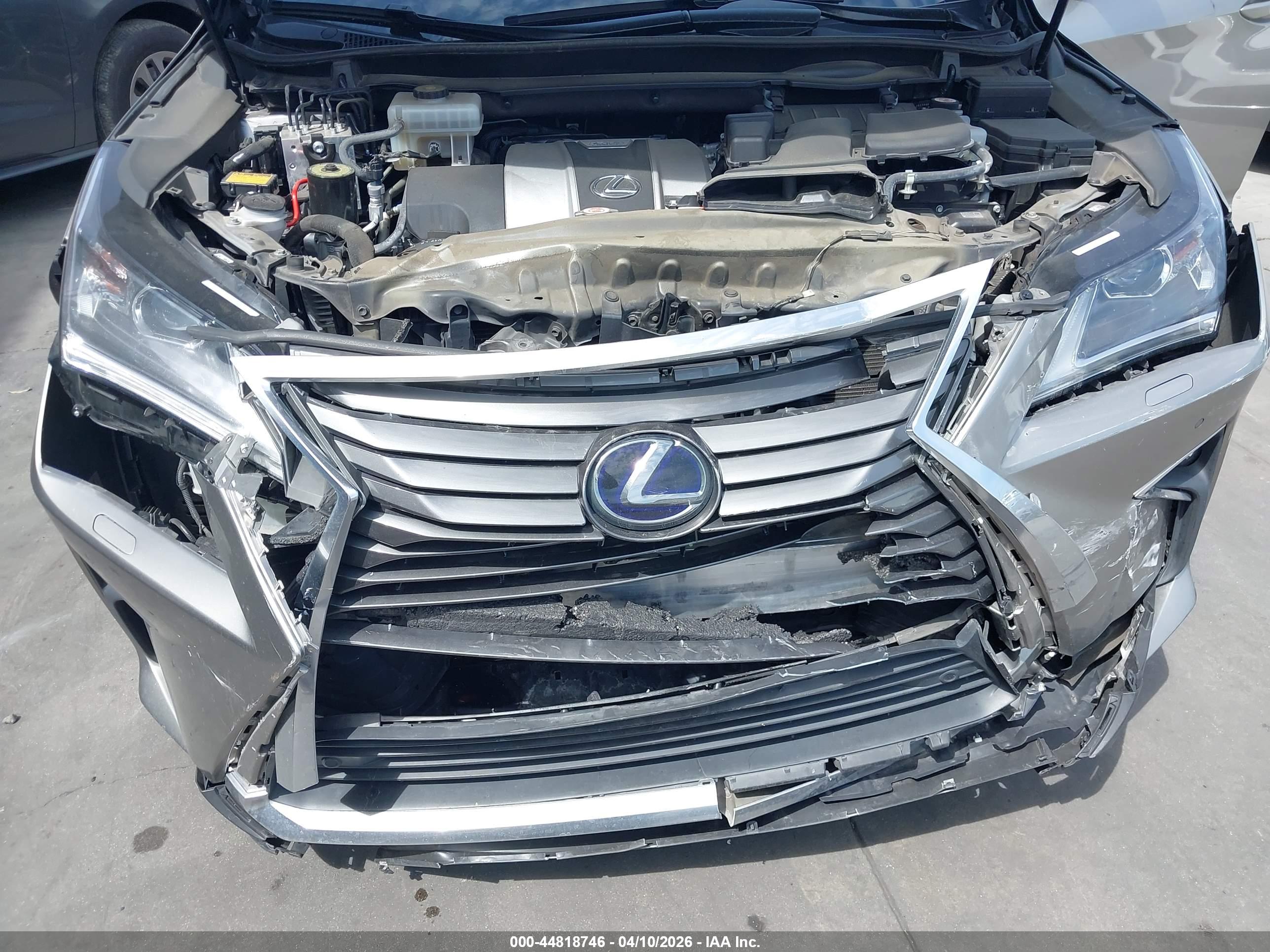 LEXUS RX image 6