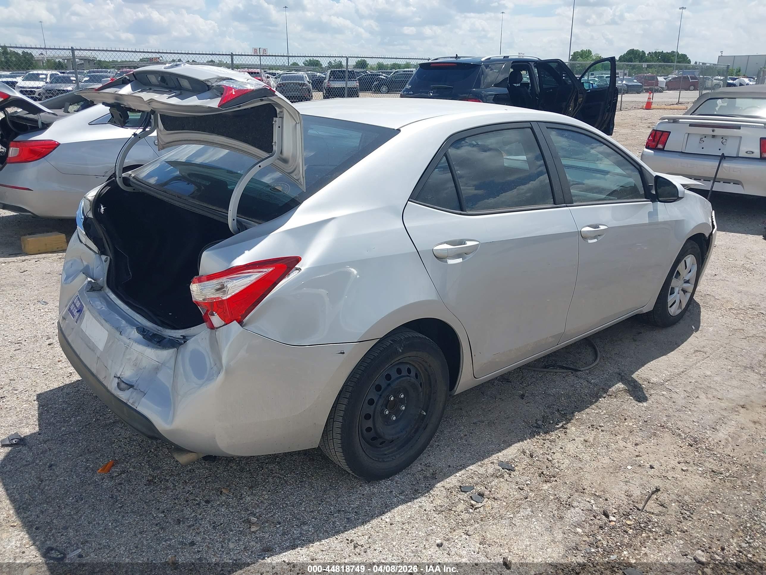 TOYOTA COROLLA image 4