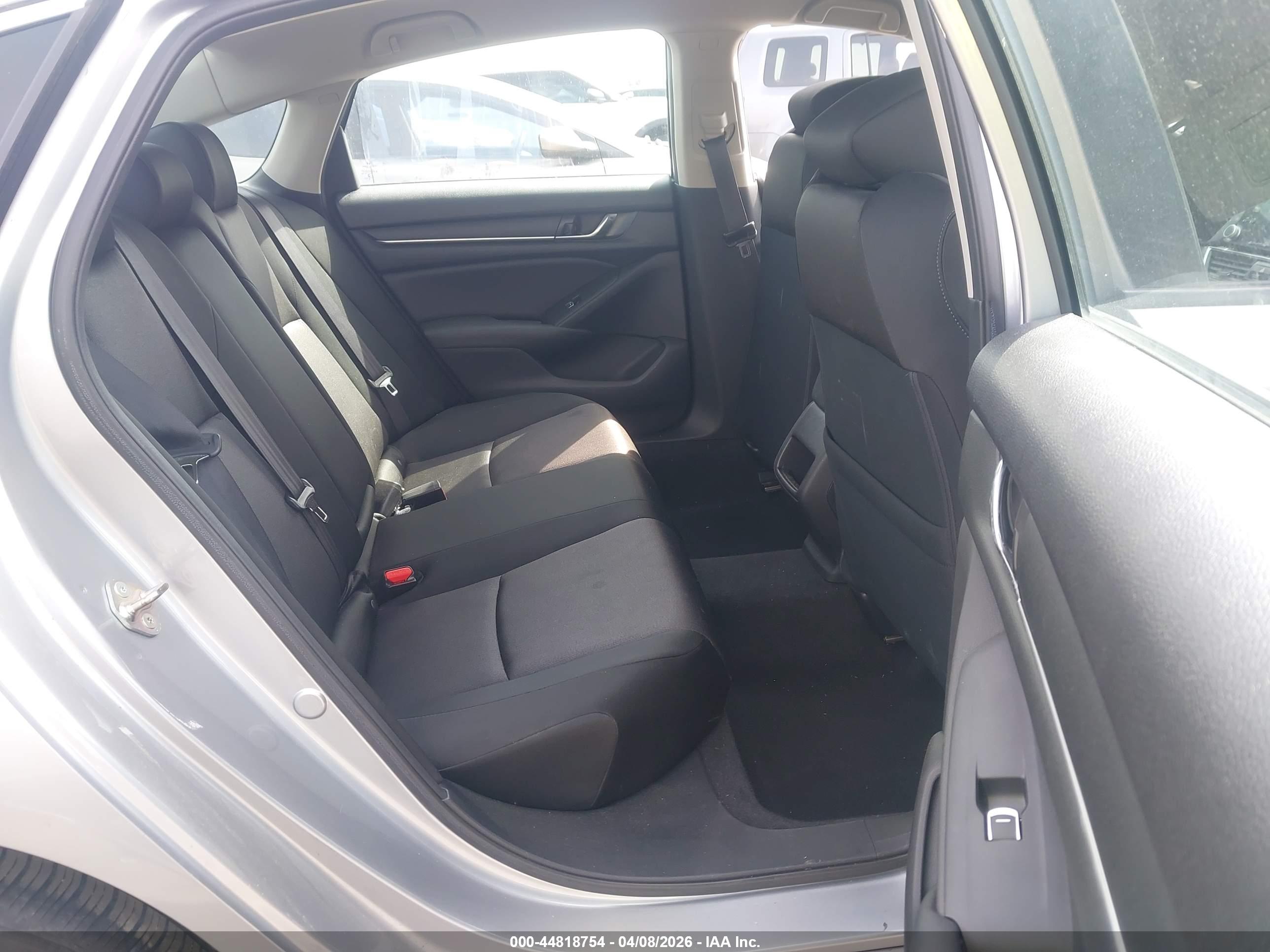 HONDA ACCORD image 8