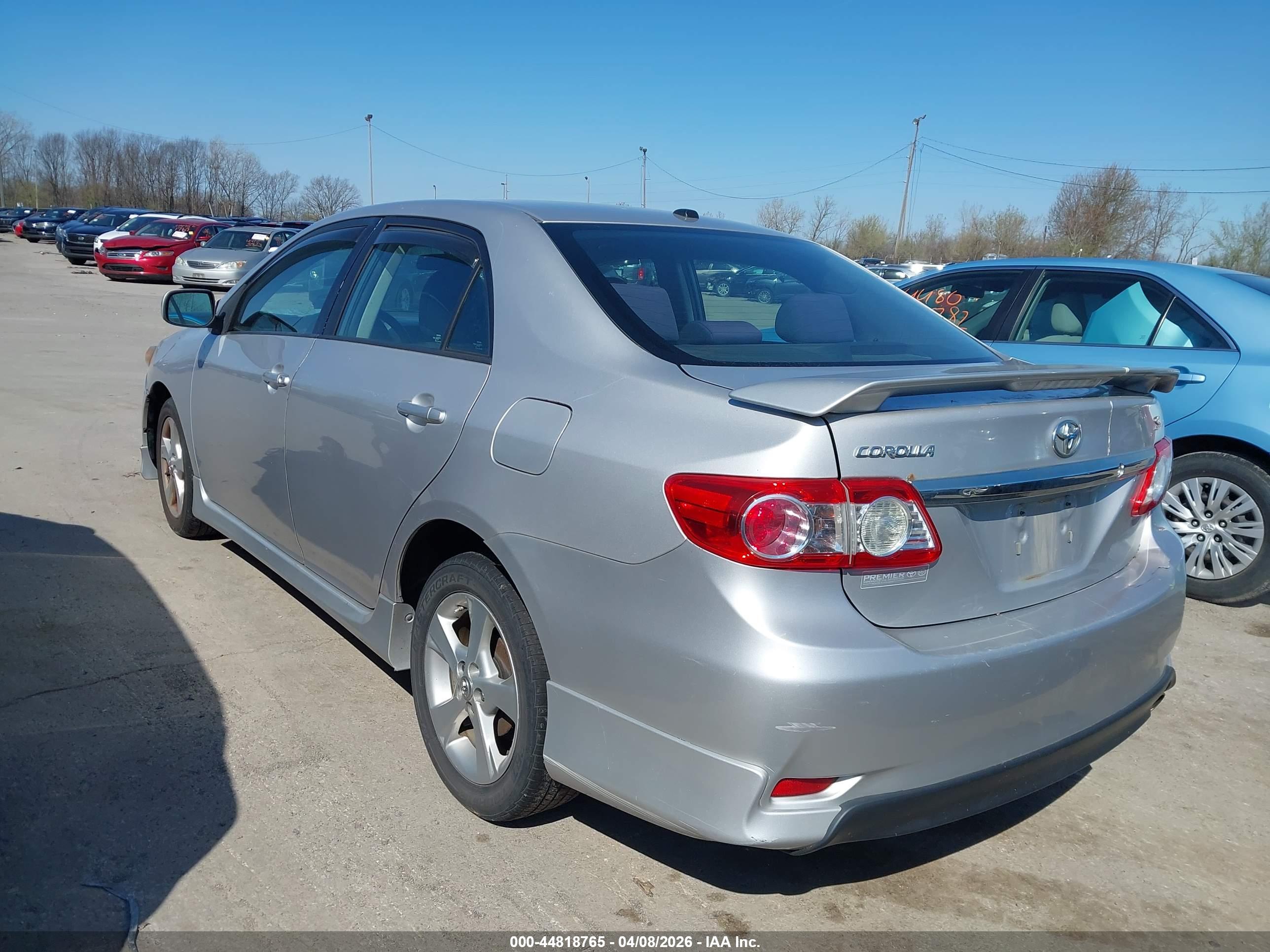 TOYOTA COROLLA image 3
