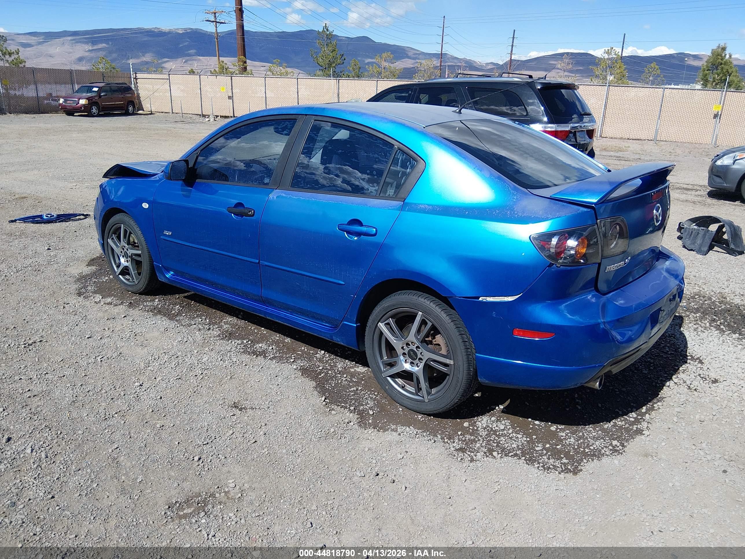 MAZDA MAZDA3 image 3