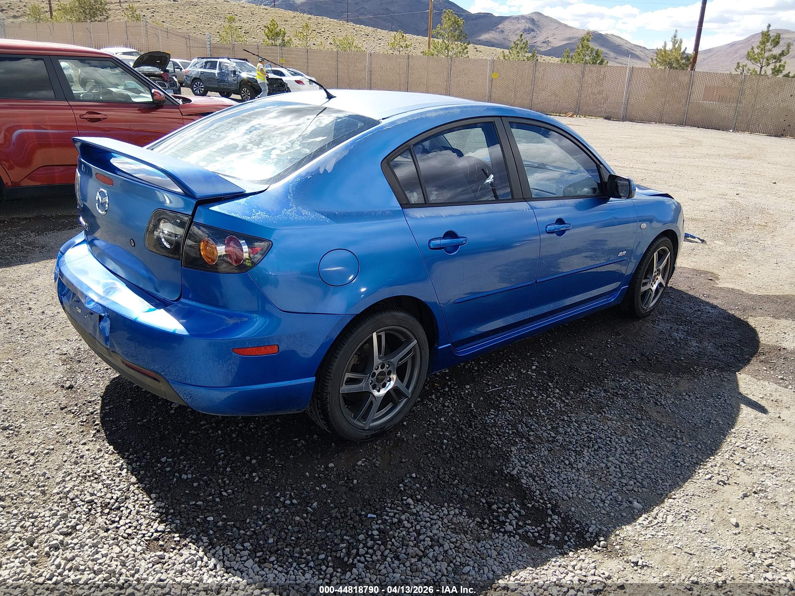 MAZDA MAZDA3 image 4