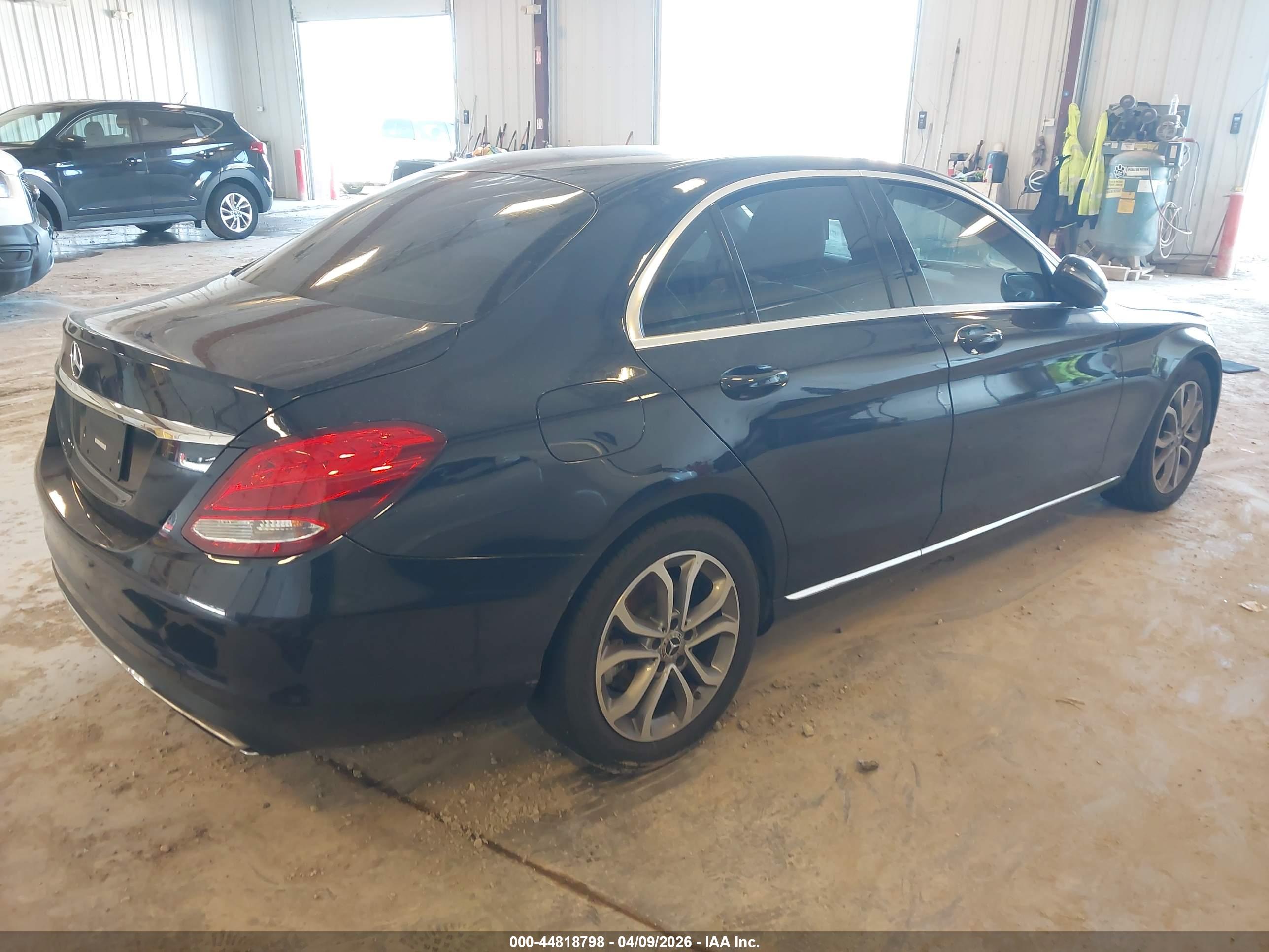 MERCEDES-BENZ C image 4