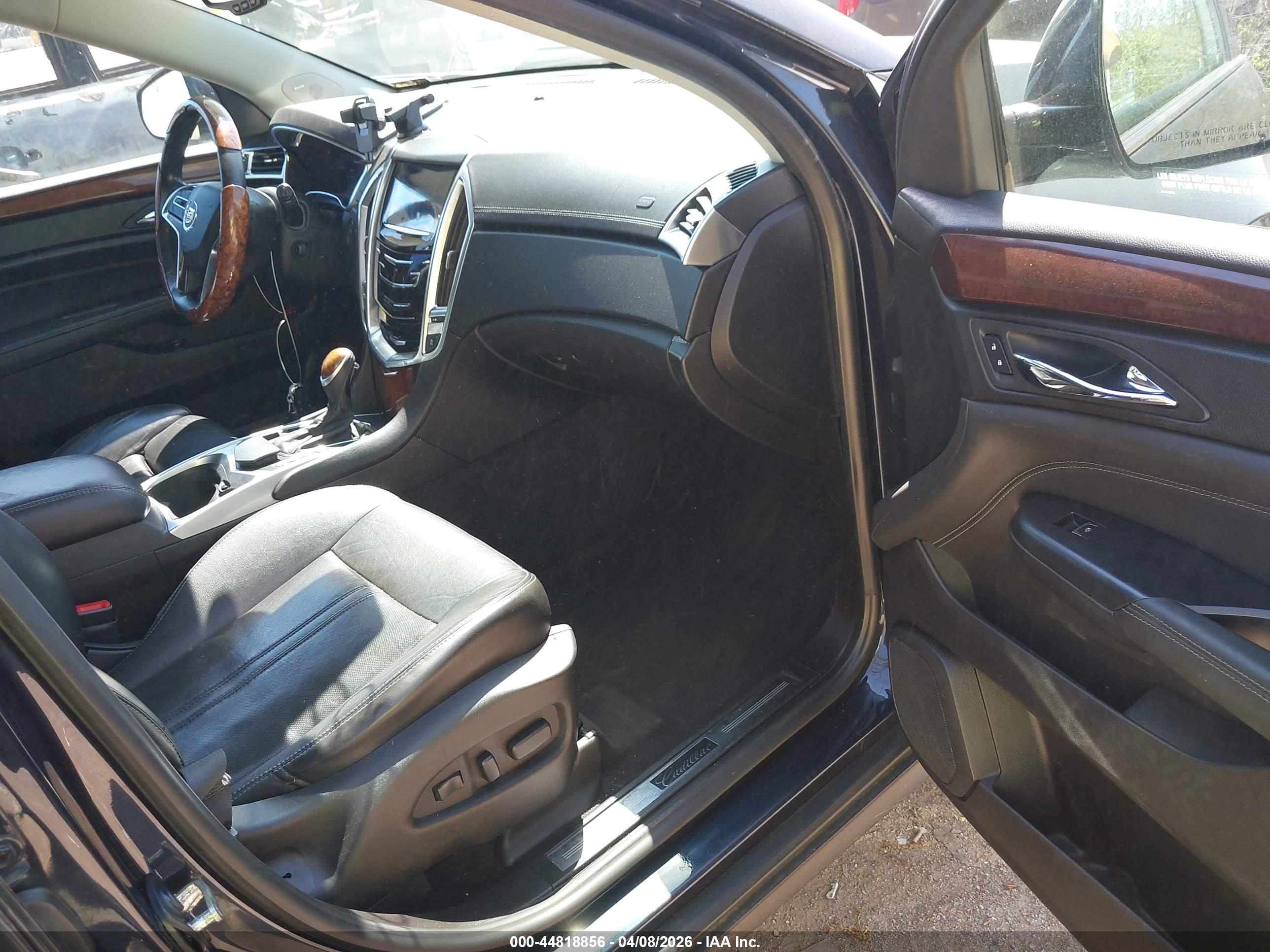 CADILLAC SRX image 5