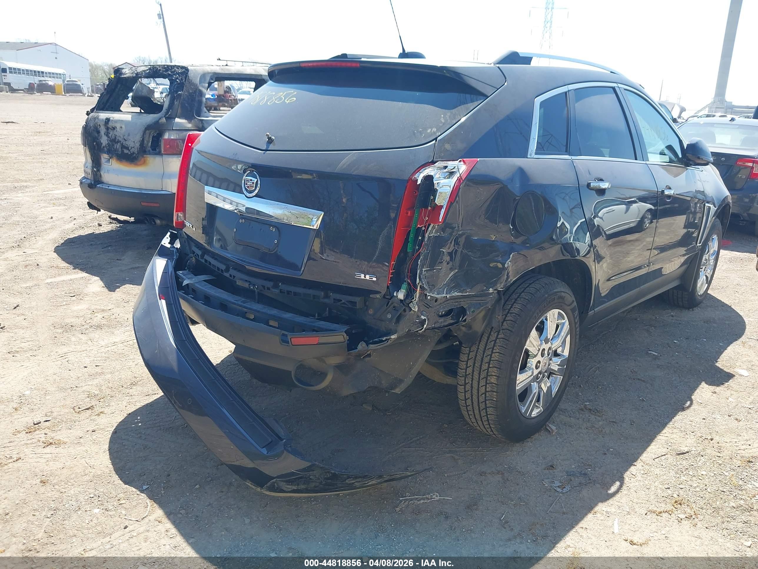 CADILLAC SRX image 6
