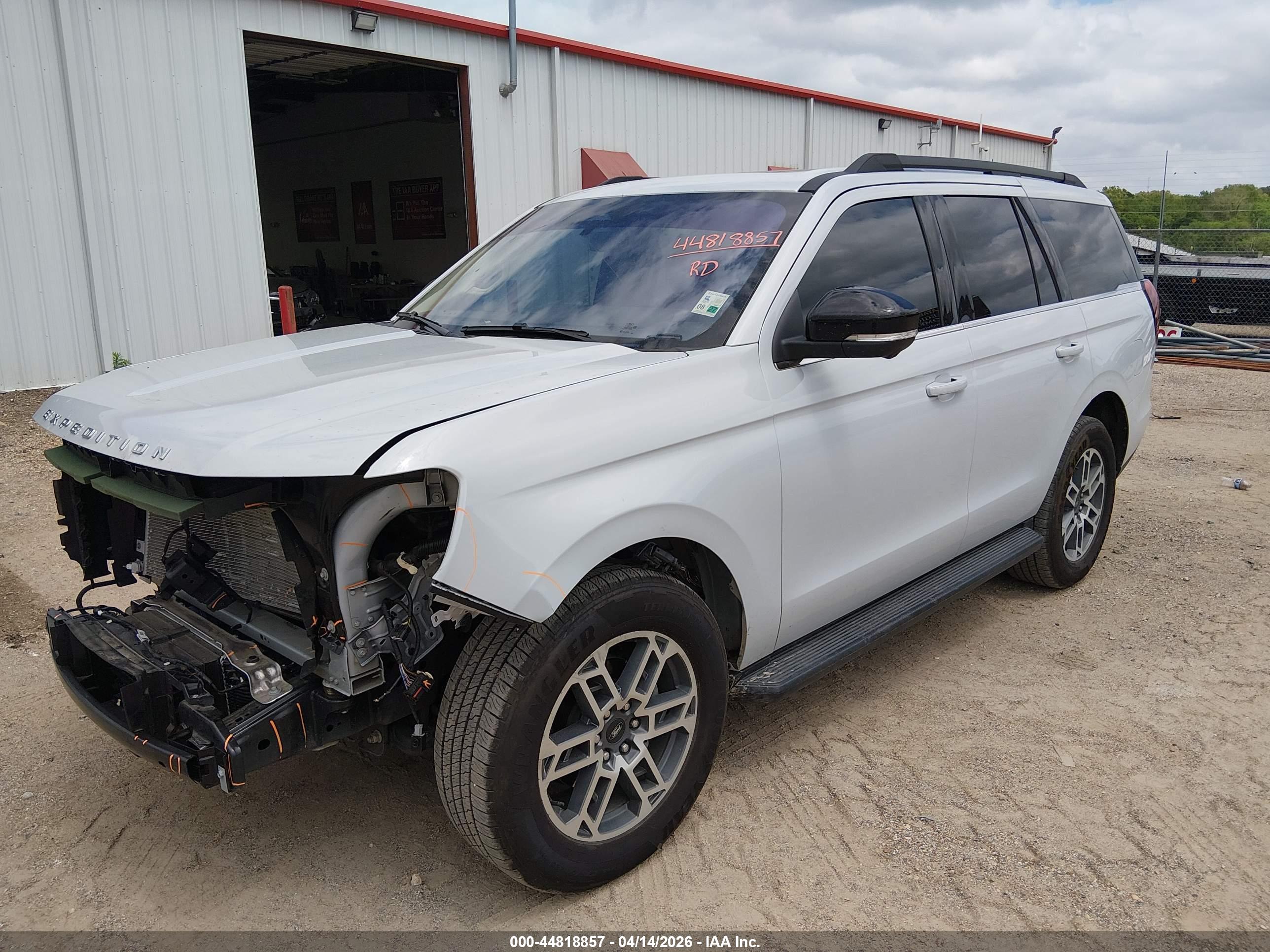 FORD EXPEDITION image 2