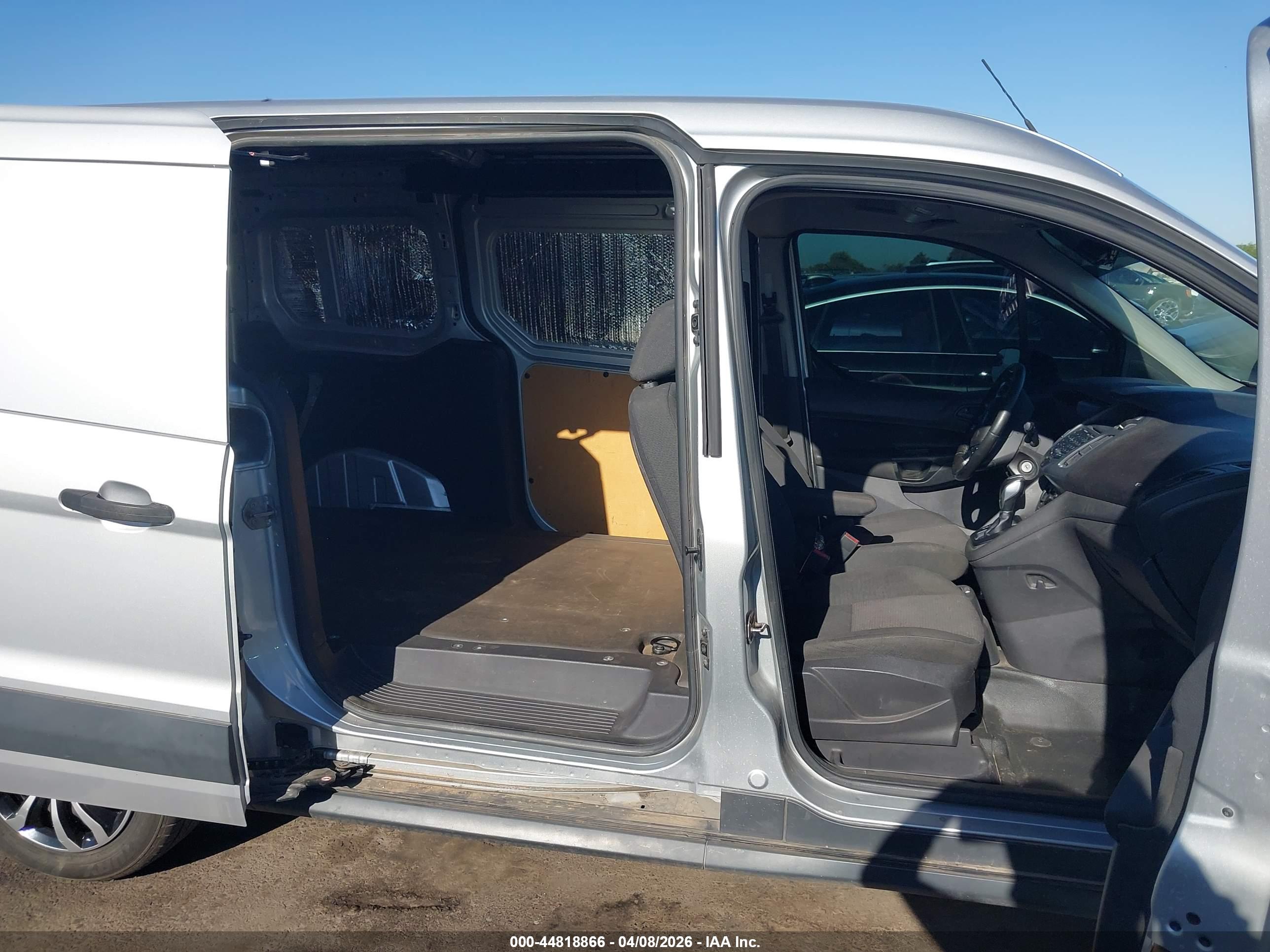 FORD TRANSIT image 8