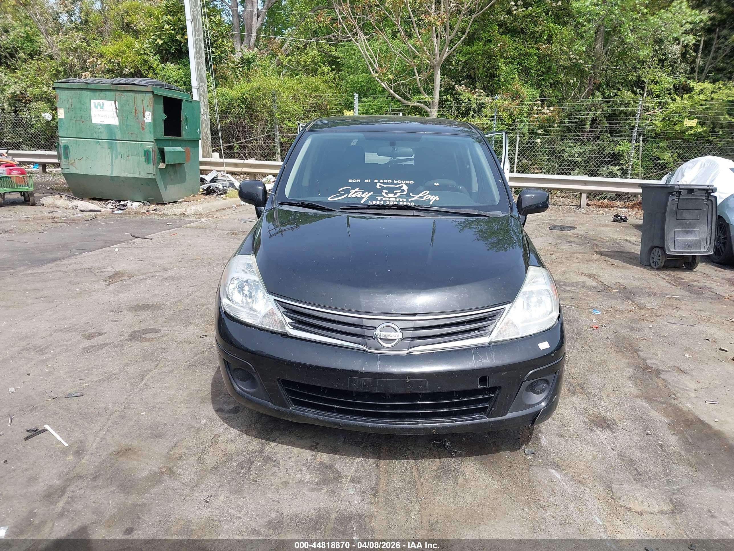 NISSAN VERSA image 5