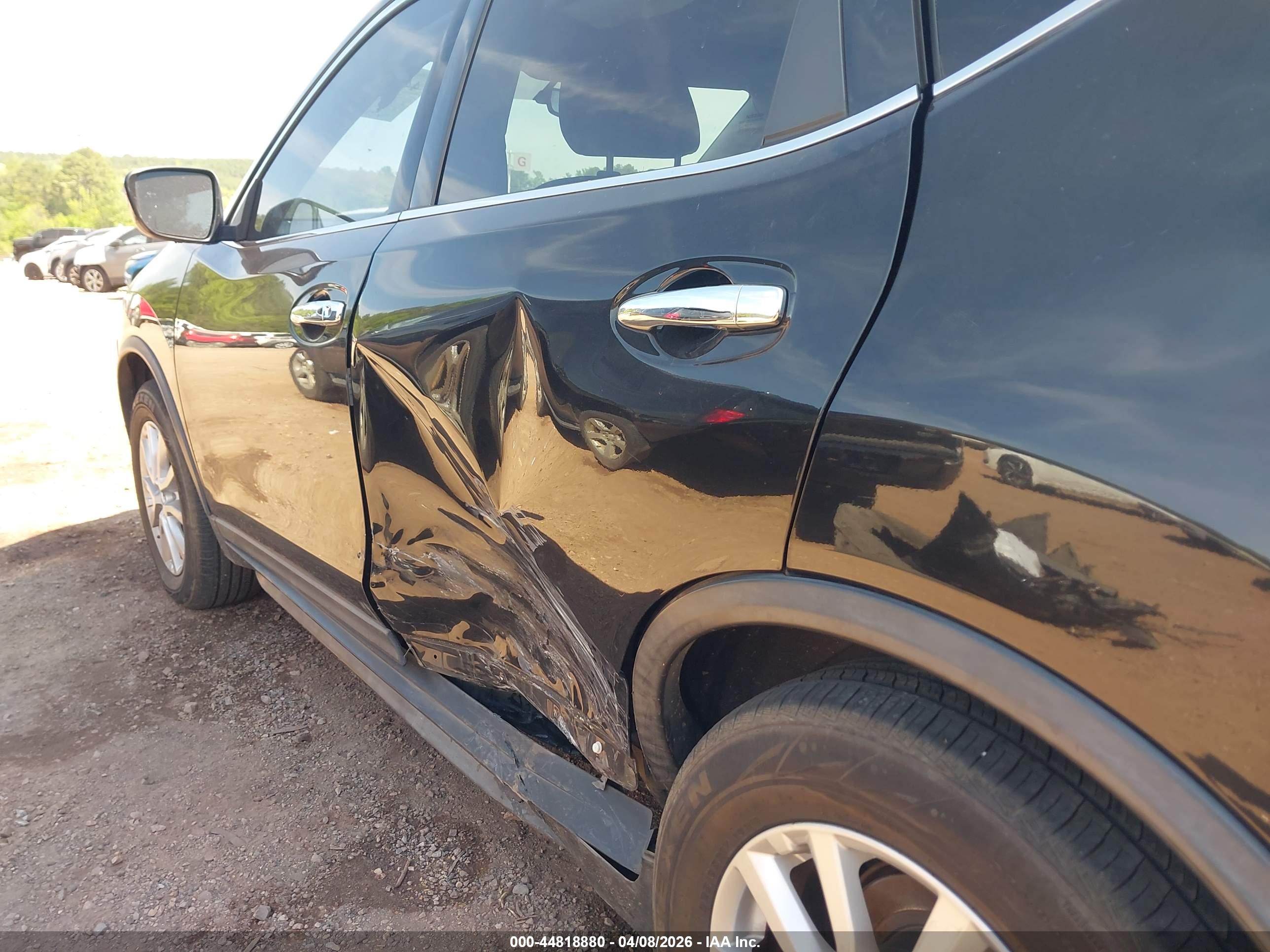 NISSAN ROGUE image 6