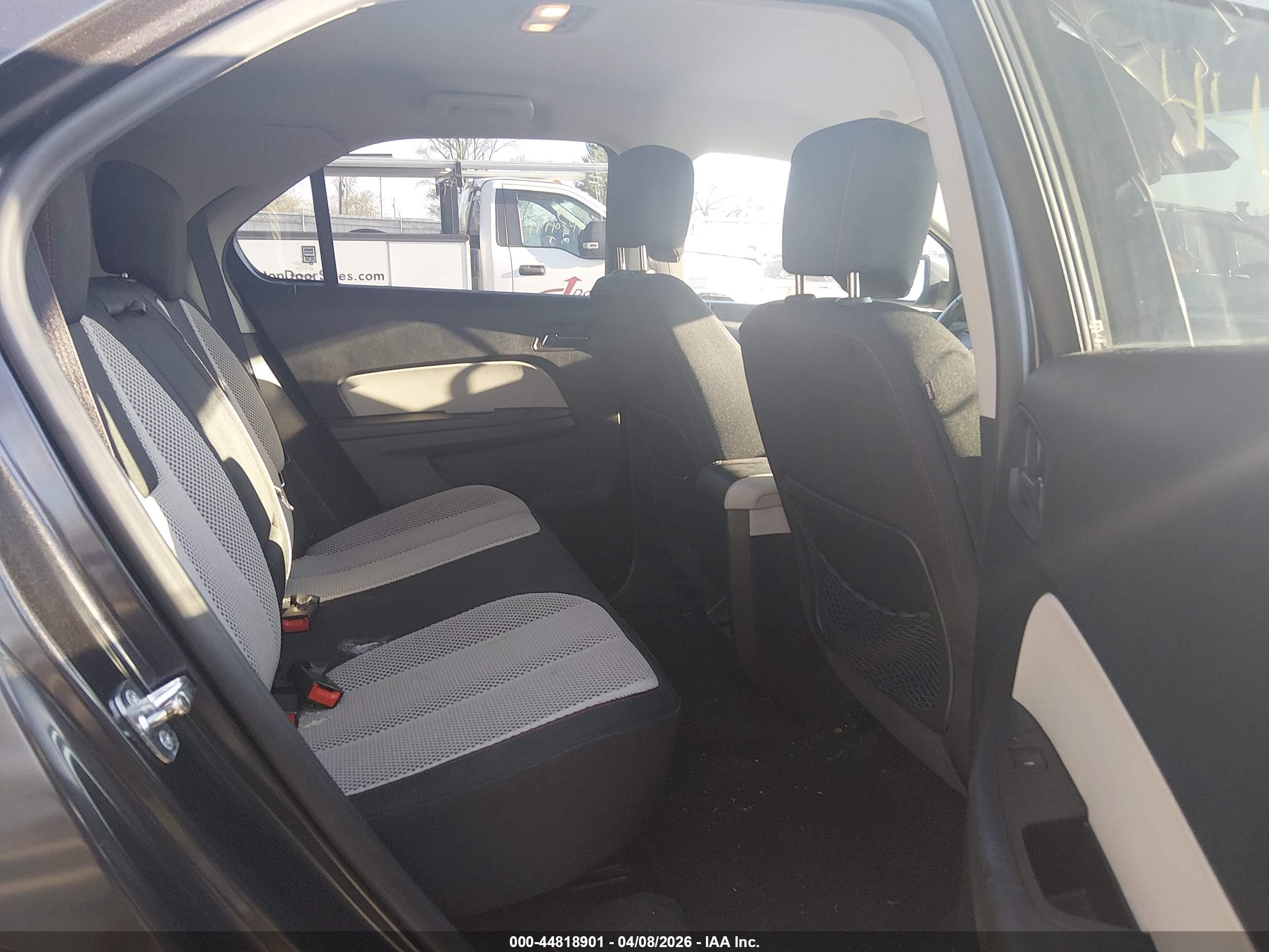 CHEVROLET EQUINOX image 8