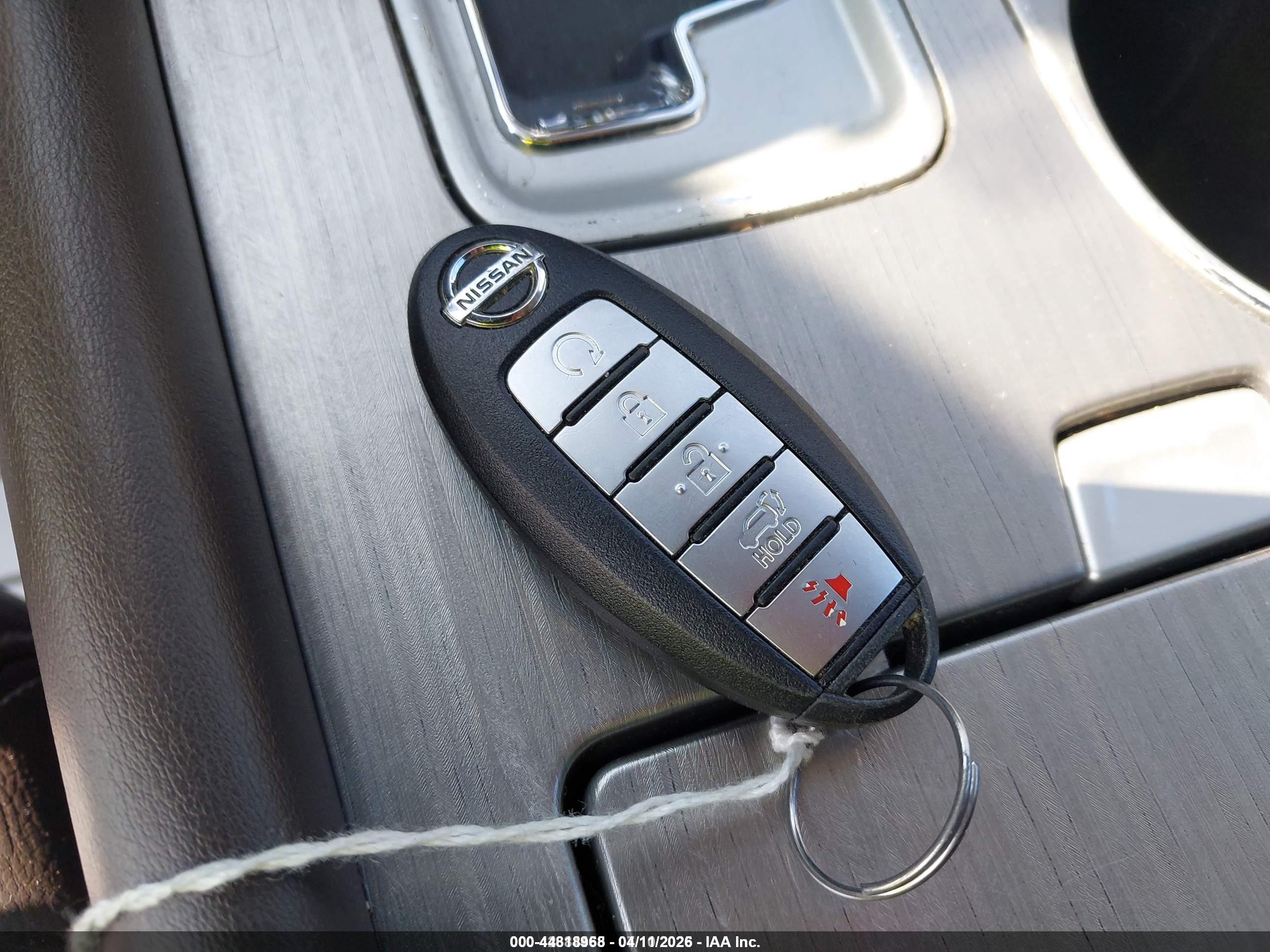 NISSAN MURANO image 11